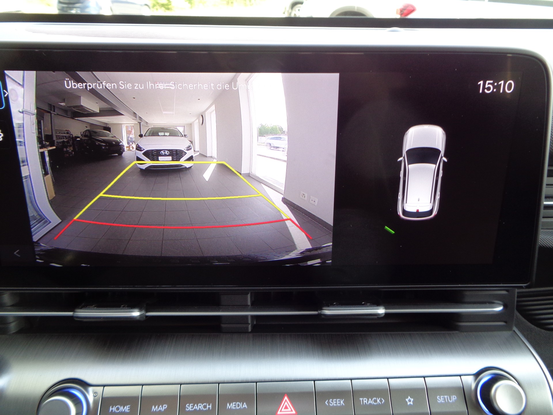 HYUNDAI Kona EV 65.4 kWh Origo-image-9