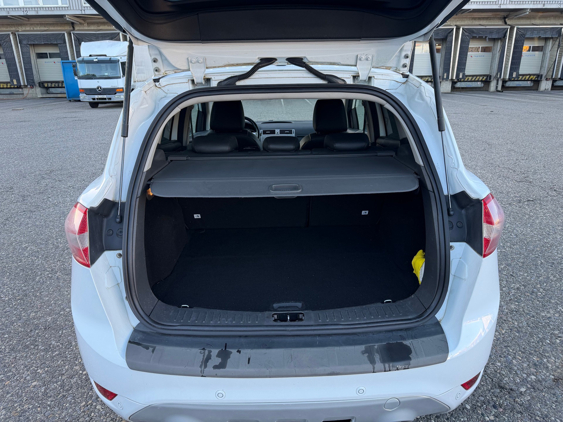 FORD Kuga 2.0 TDCi Individual 4WD PowerShift-image-7