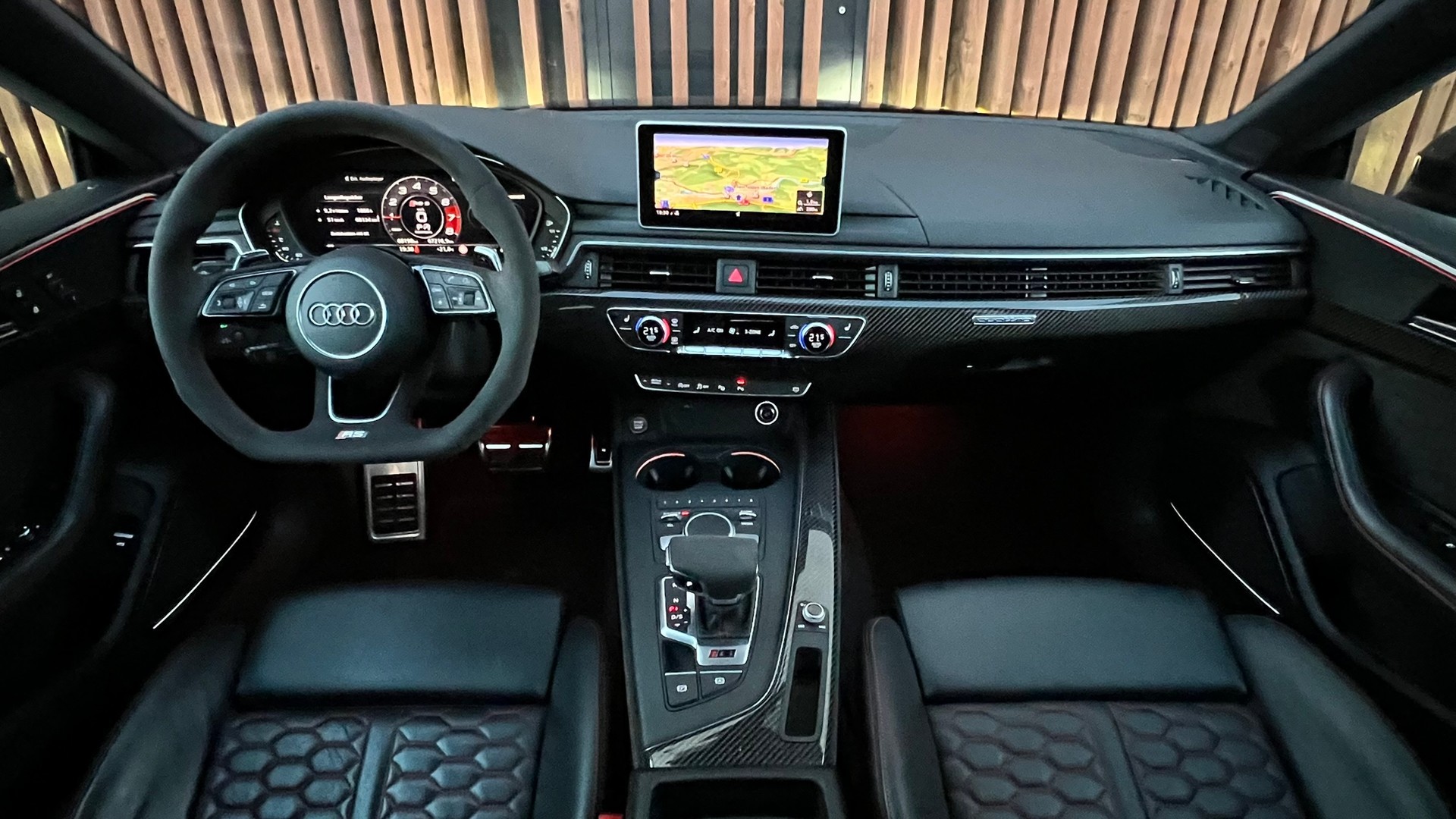 AUDI RS5 SPORTBACK 2.9 TFSI BLACK CARBON QUATTRO TIPTRONIC l 450 PS-image-18