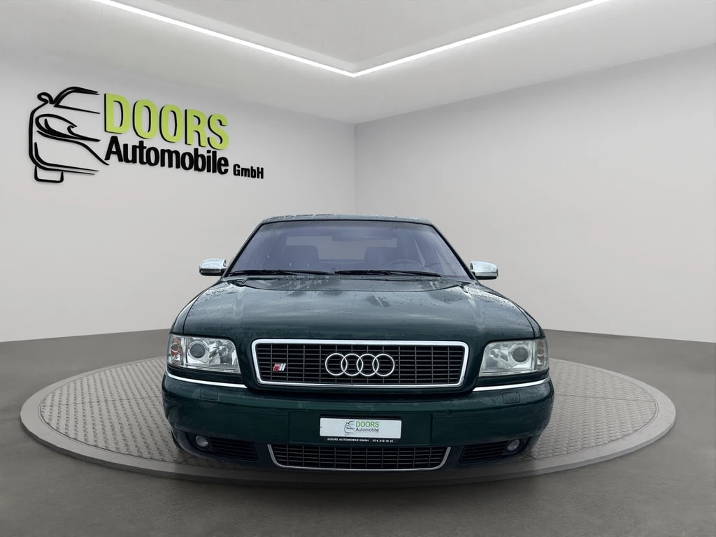 AUDI S8 4.2 quattro-image-1