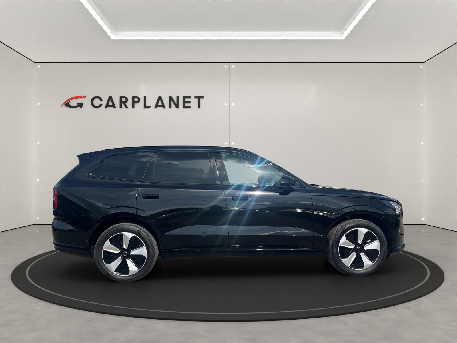 VOLVO EX90 Twin Plus AWD-image-2