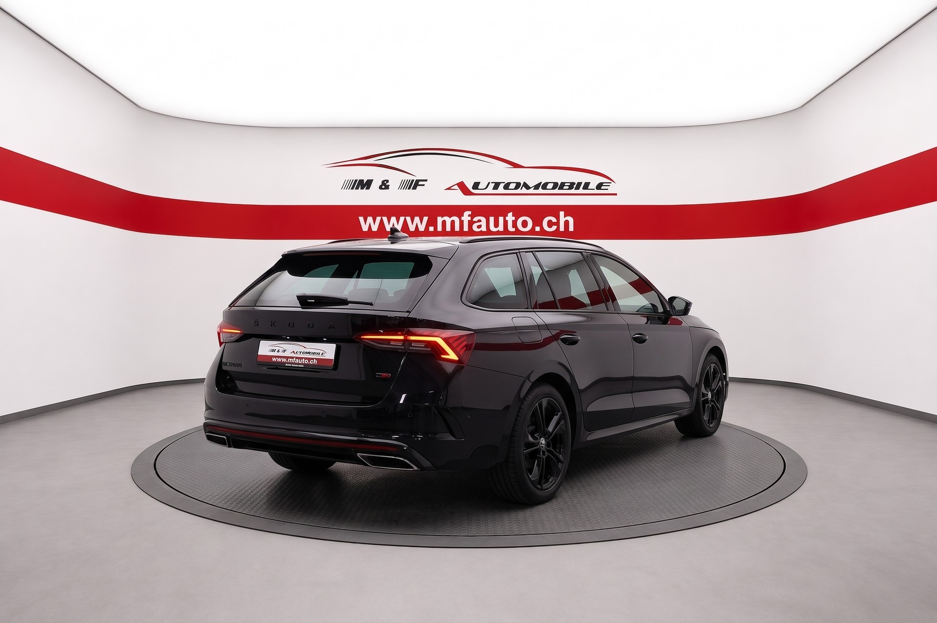 SKODA Octavia Combi 2.0 TDI RS 4x4 DSG-image-5