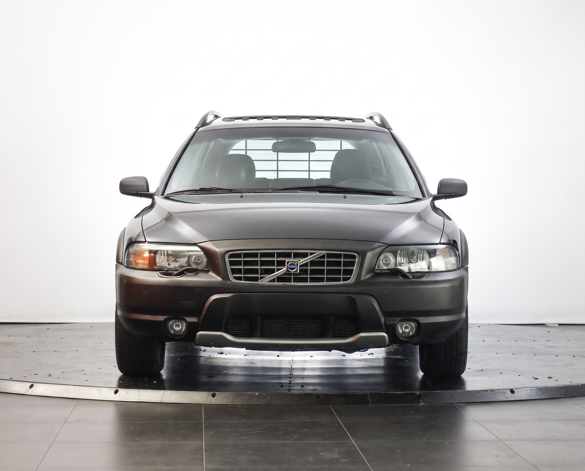 VOLVO XC70 D5 AWD Geartronic • Expertisée du jour • Frish bab MFK-showroom-element-1