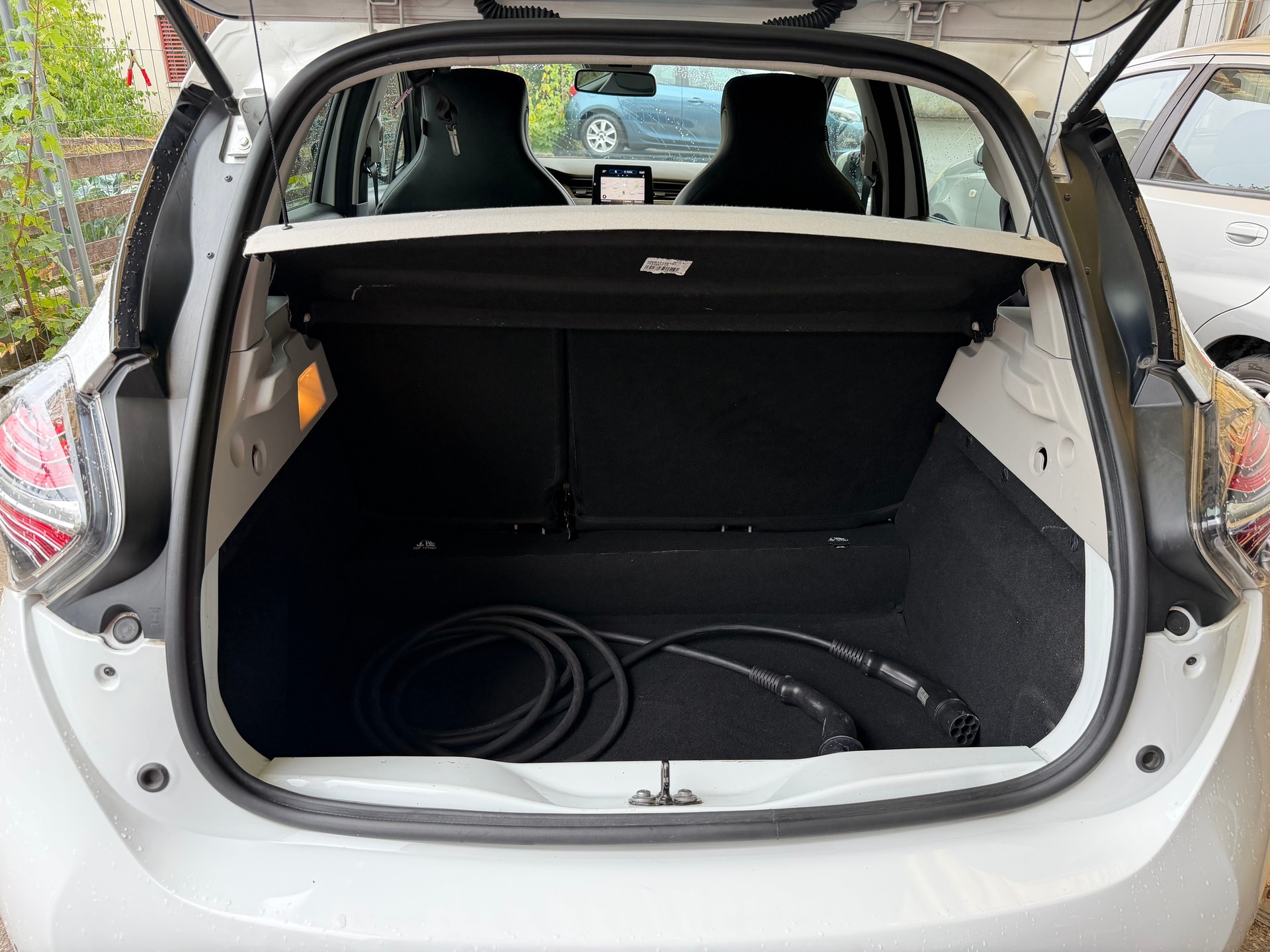 RENAULT Zoe Intens R135 (Batterie Miete)-image-14