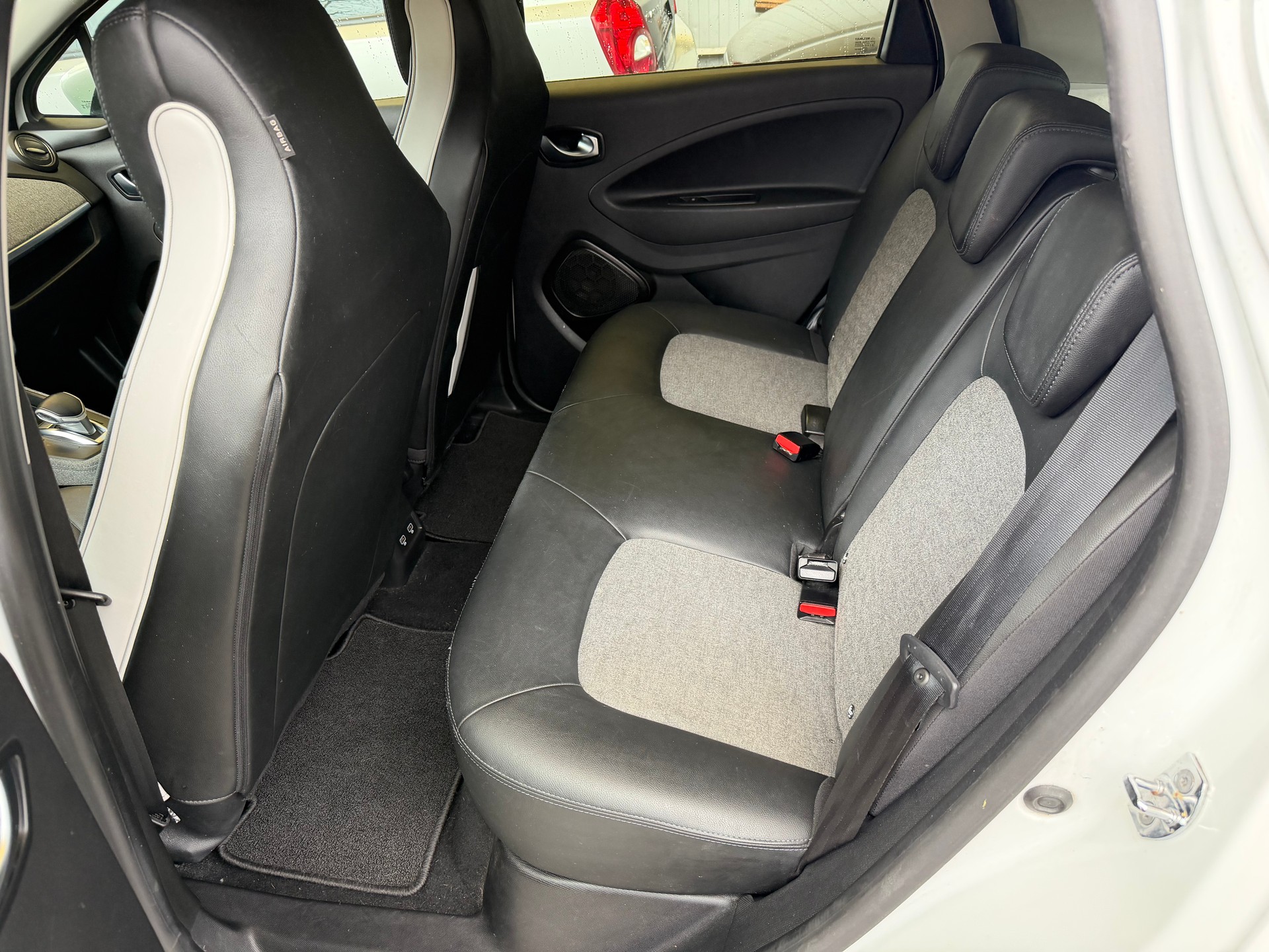 RENAULT Zoe Intens R135 (Batterie Miete)-image-13