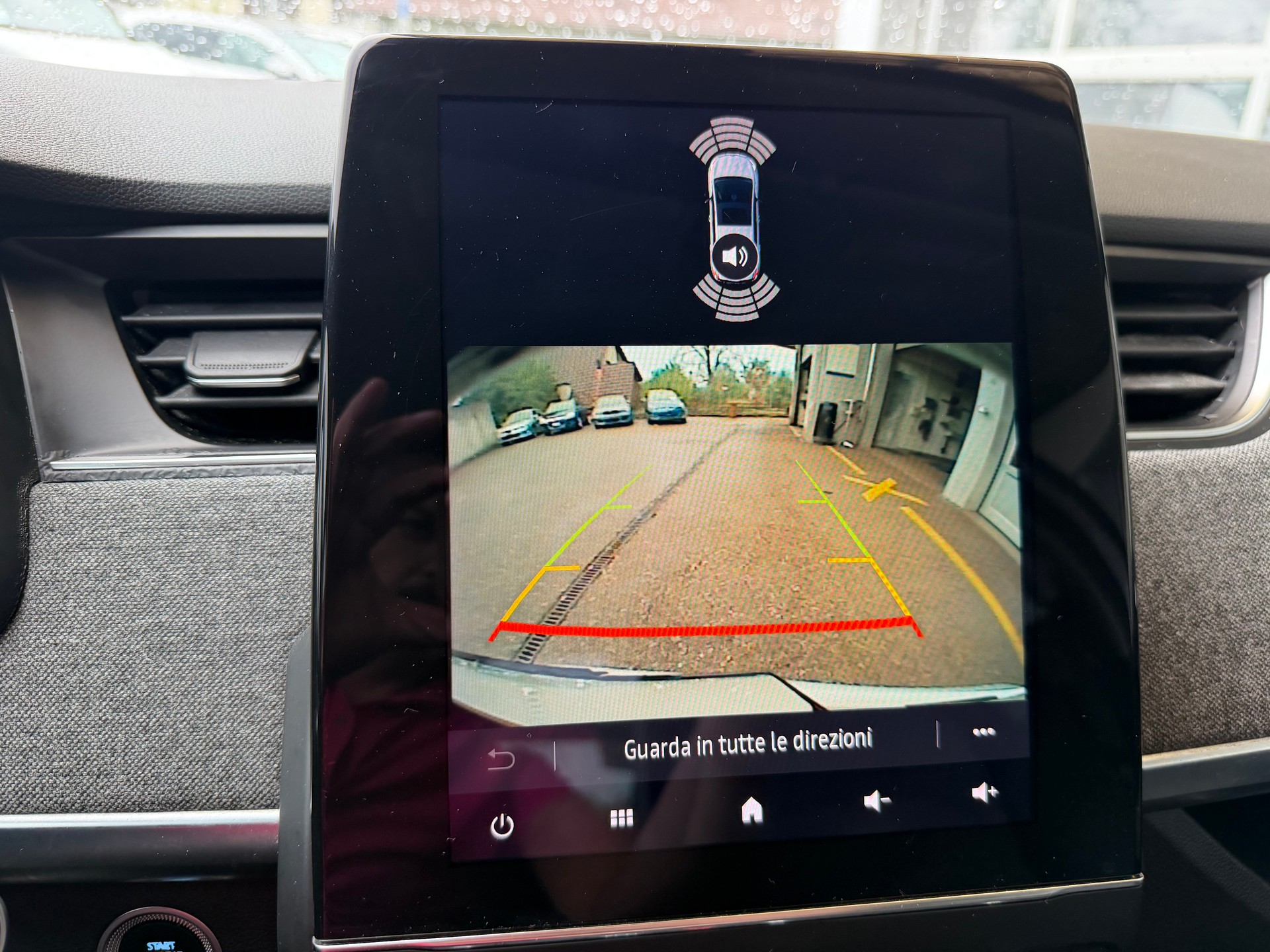 RENAULT Zoe Intens R135 (Batterie Miete)-image-11