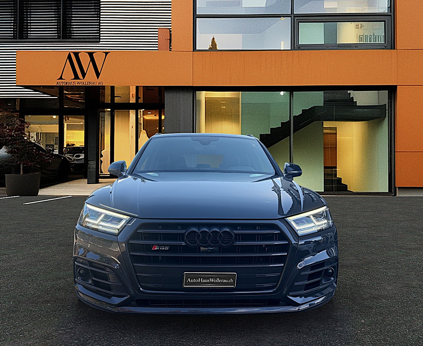 AUDI SQ5 3.0 V6 TFSI Quattro T-Tronic ABT-426PS / CH-Fahrzeug -Top Ausstattung-image-2