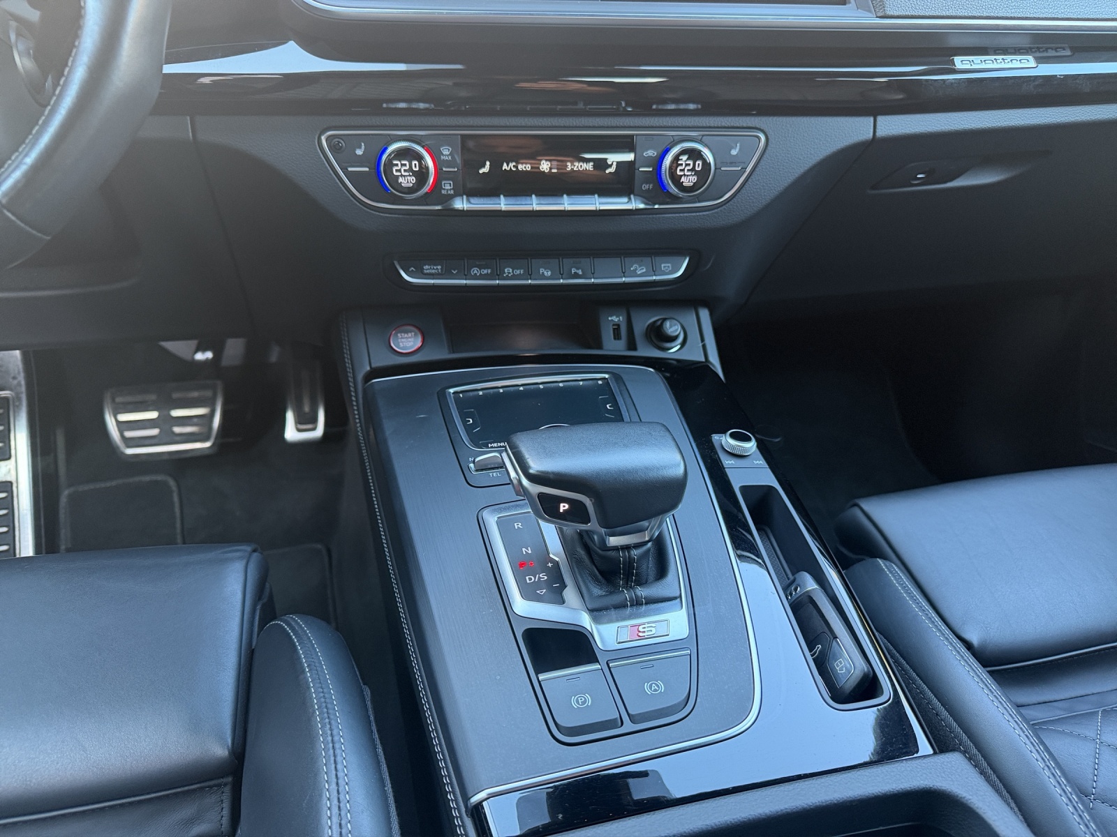 AUDI SQ5 3.0 V6 TFSI Quattro T-Tronic ABT-426PS / CH-Fahrzeug -Top Ausstattung-image-16