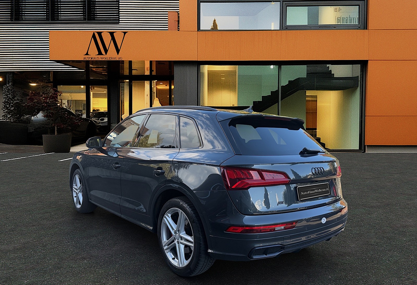 AUDI SQ5 3.0 V6 TFSI Quattro T-Tronic ABT-426PS / CH-Fahrzeug -Top Ausstattung-image-3