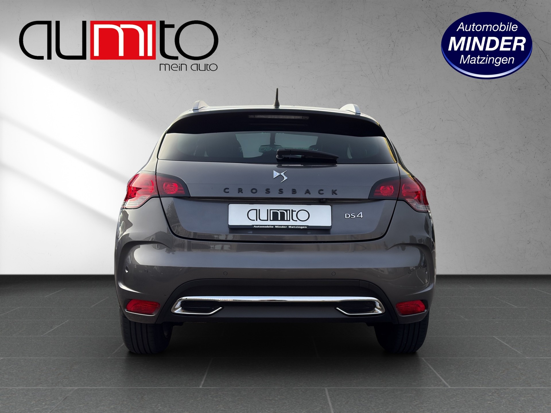 DS AUTOMOBILES DS 4 Crossback 1.6 Blue HDi SO Chic Automatic-image-3
