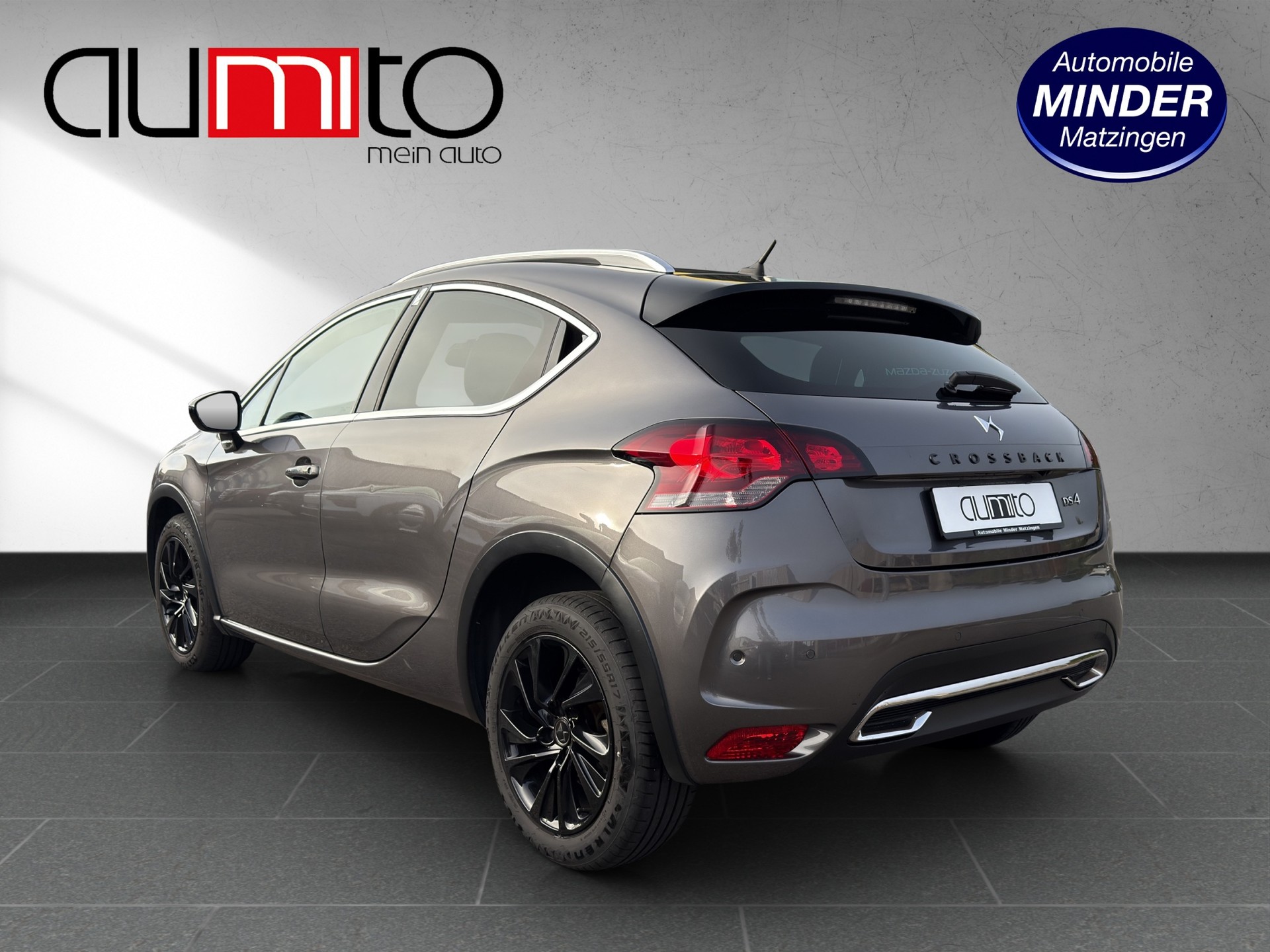 DS AUTOMOBILES DS 4 Crossback 1.6 Blue HDi SO Chic Automatic-image-4