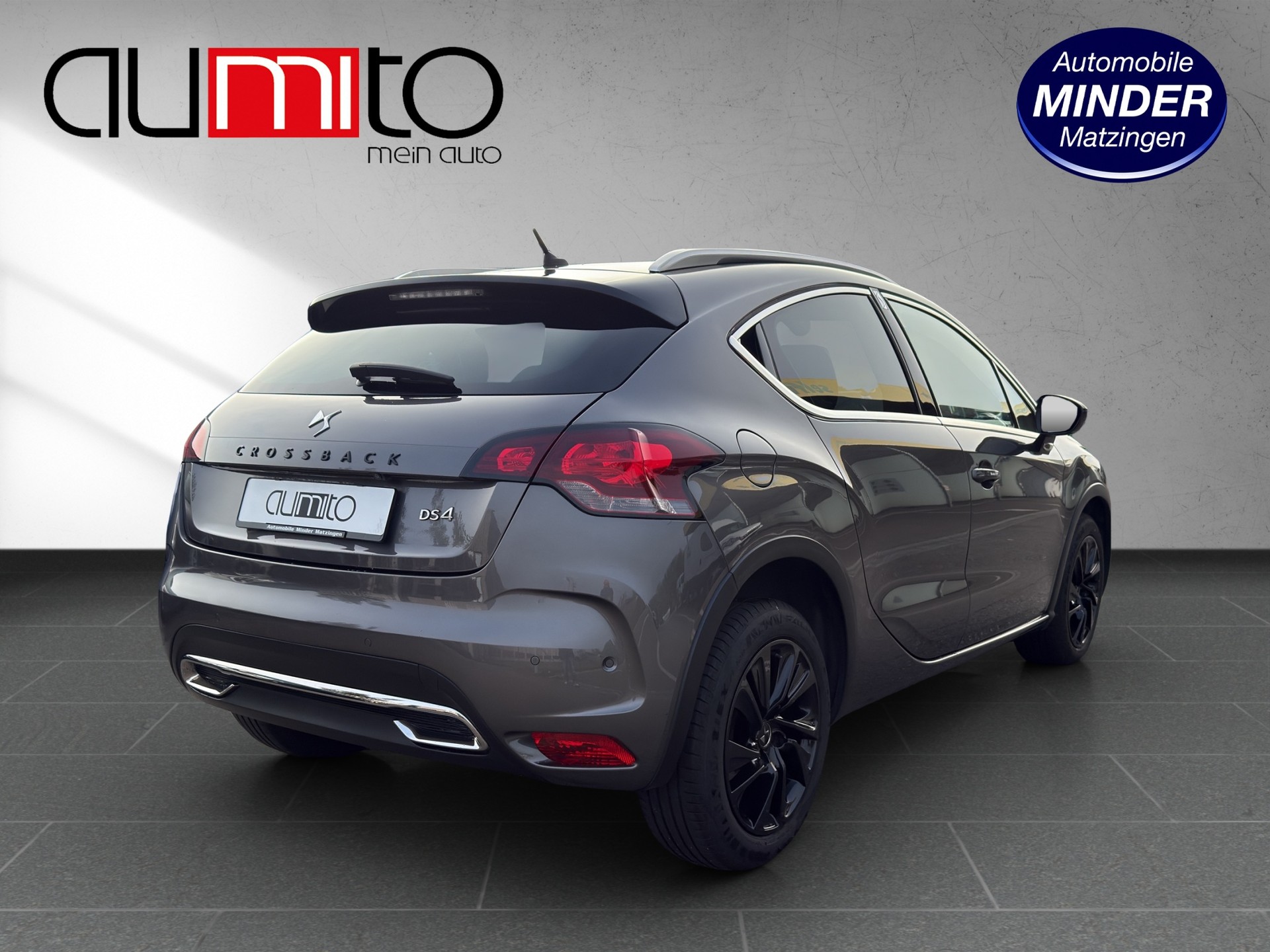 DS AUTOMOBILES DS 4 Crossback 1.6 Blue HDi SO Chic Automatic-image-2