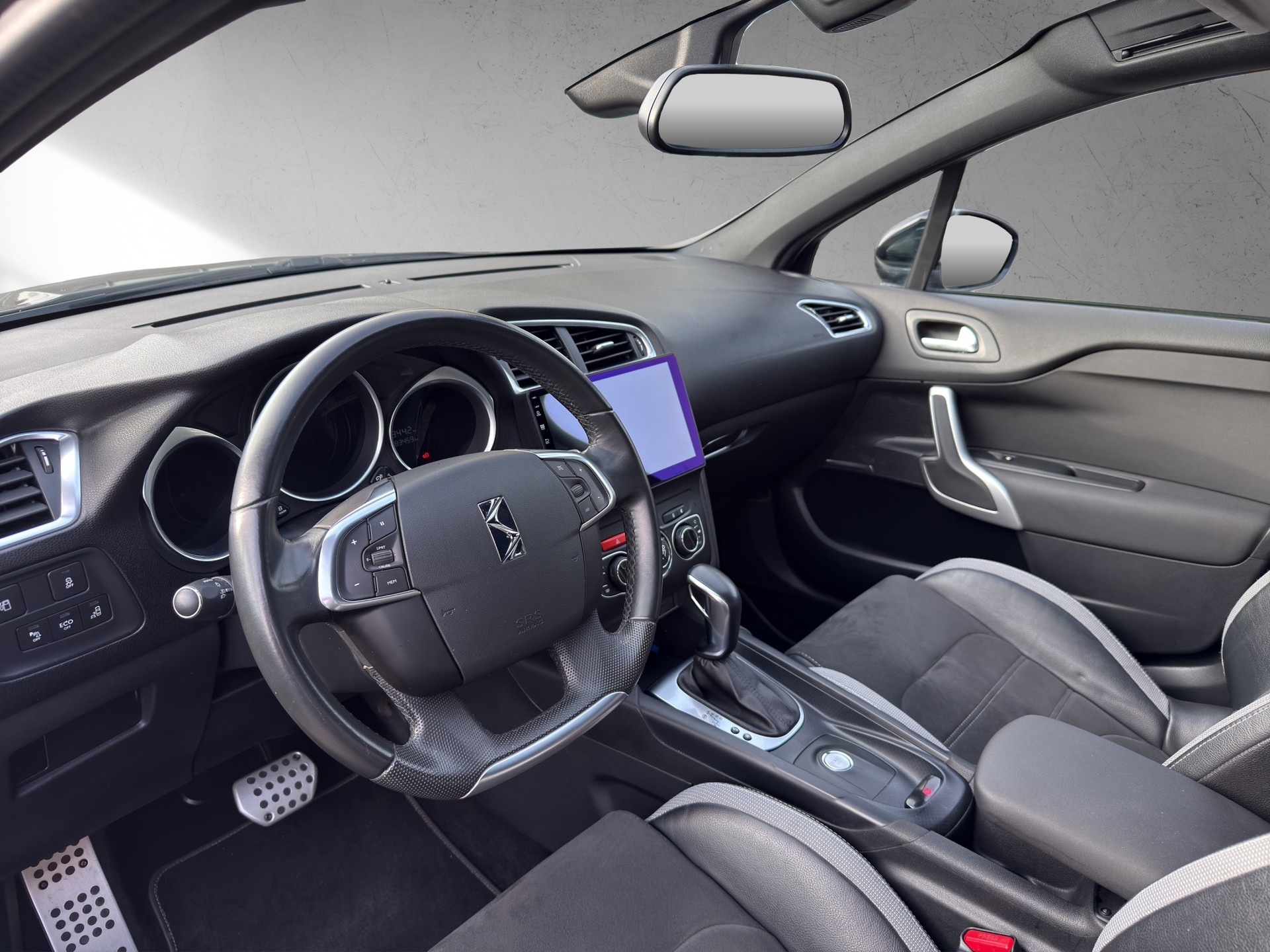 DS AUTOMOBILES DS 4 Crossback 1.6 Blue HDi SO Chic Automatic-image-5