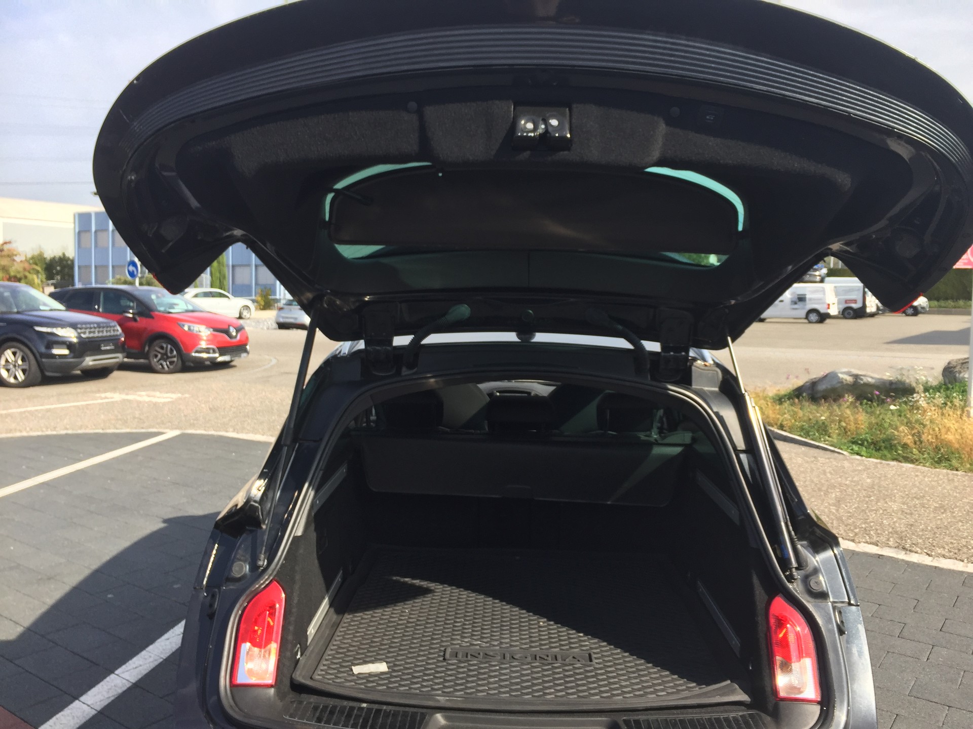 OPEL Insignia Sports Tourer 2.8 Turbo OPC 4WD Automatic-image-6