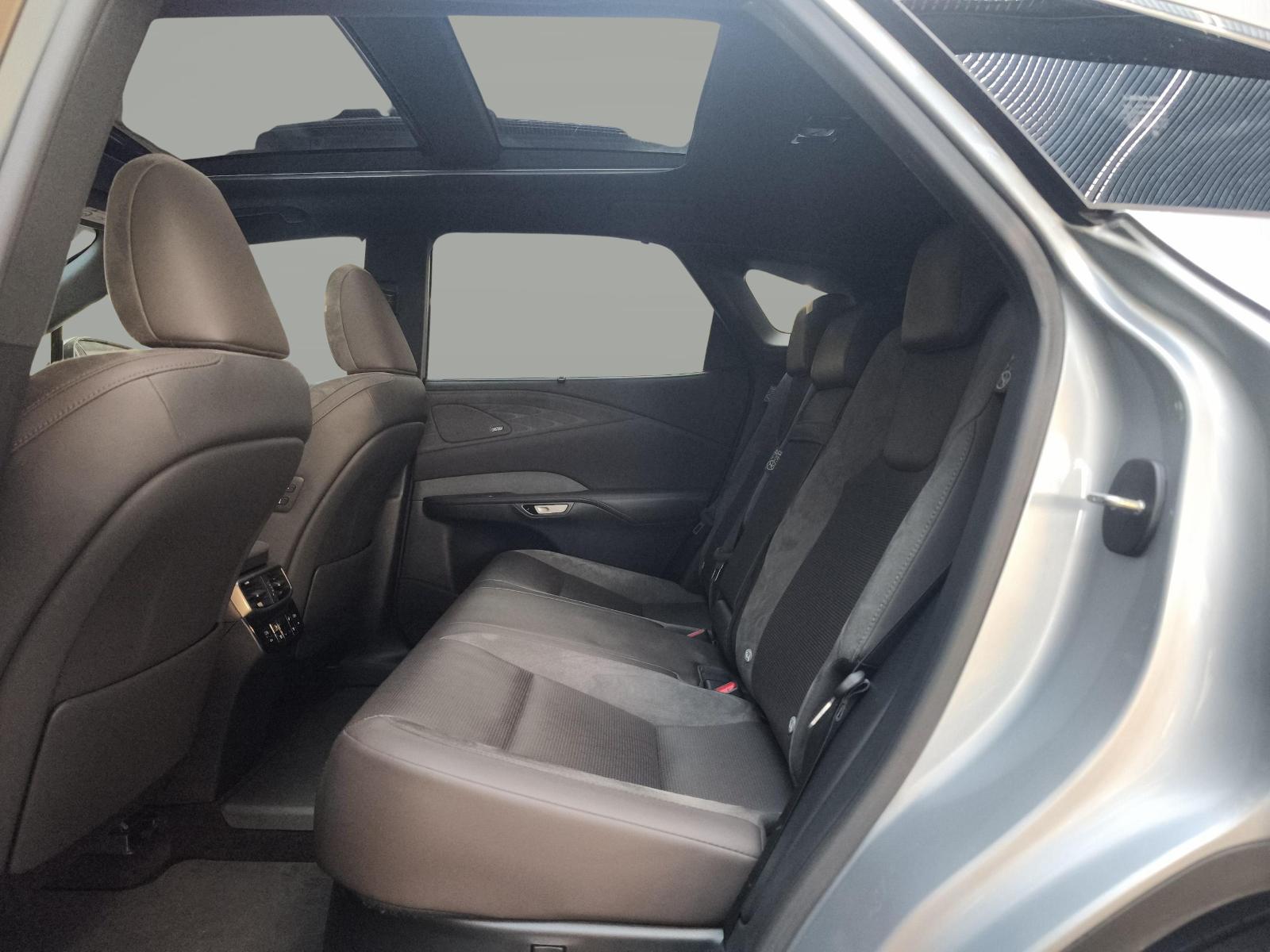 LEXUS RX 450h+ Excellence-image-8