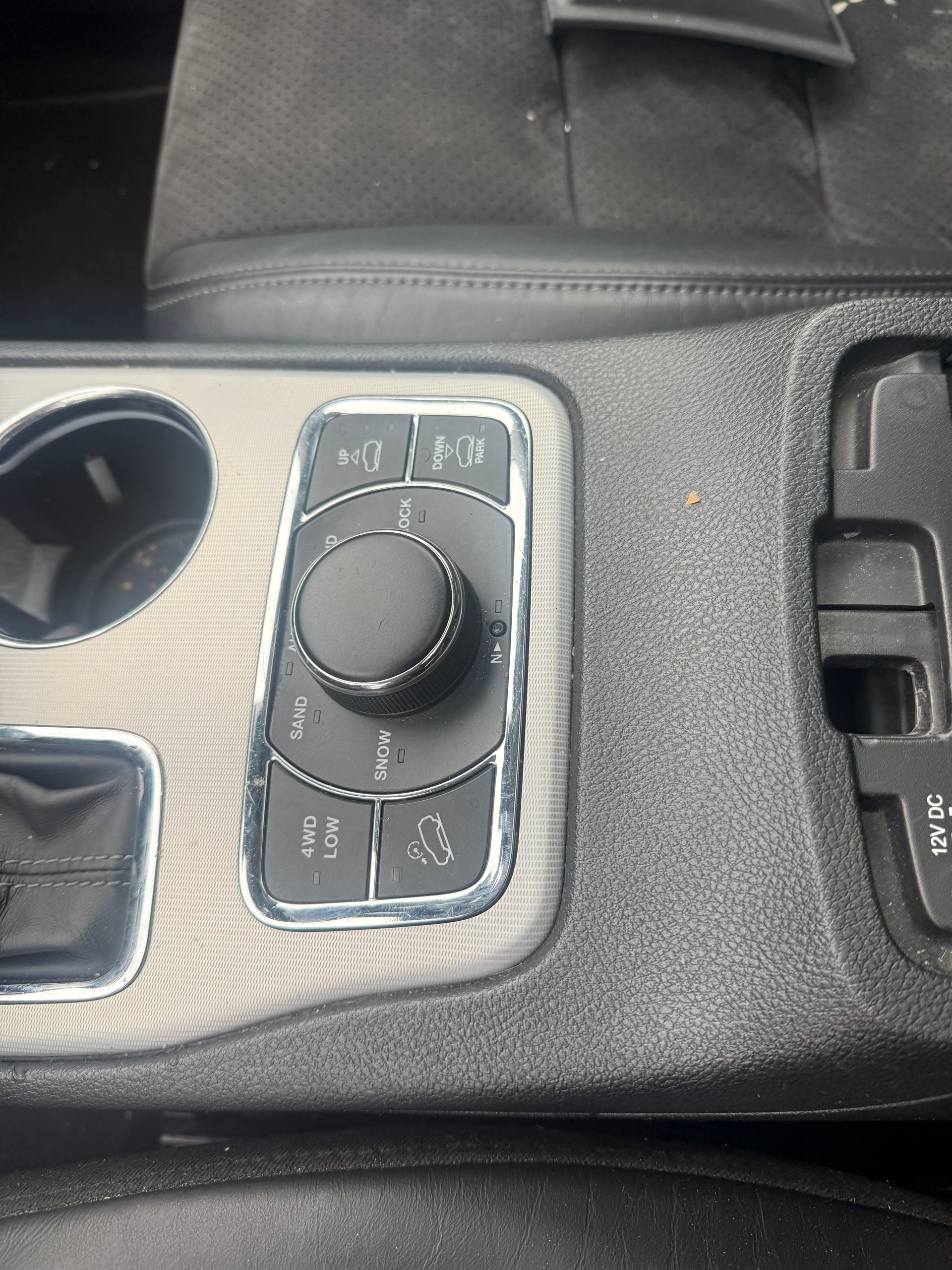 JEEP Grand Cherokee 3.0 CRD Summit Automatic-image-8
