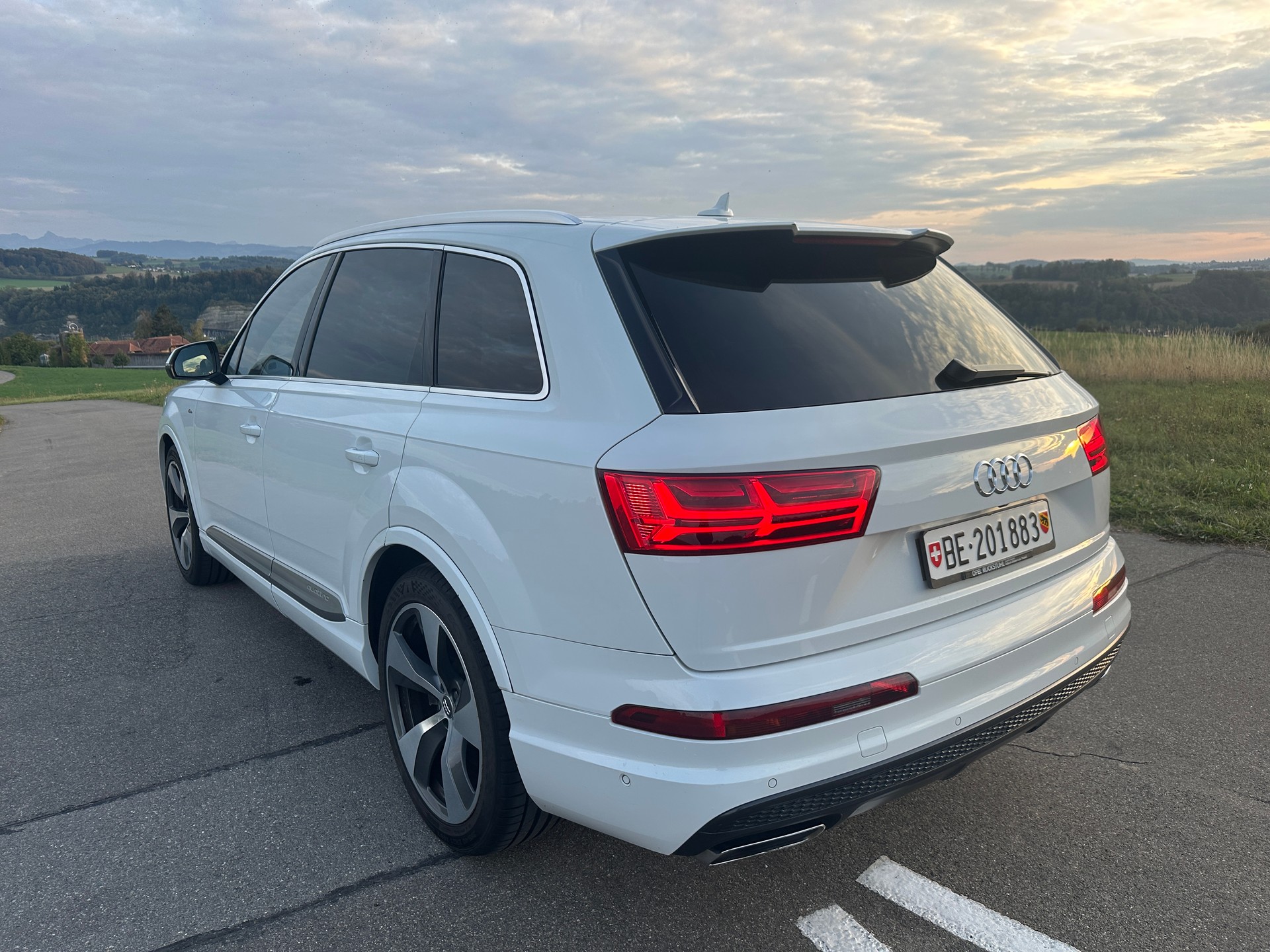 AUDI 3.0 V6 TDI 272 quattro T-Tronic S-Line-image-3