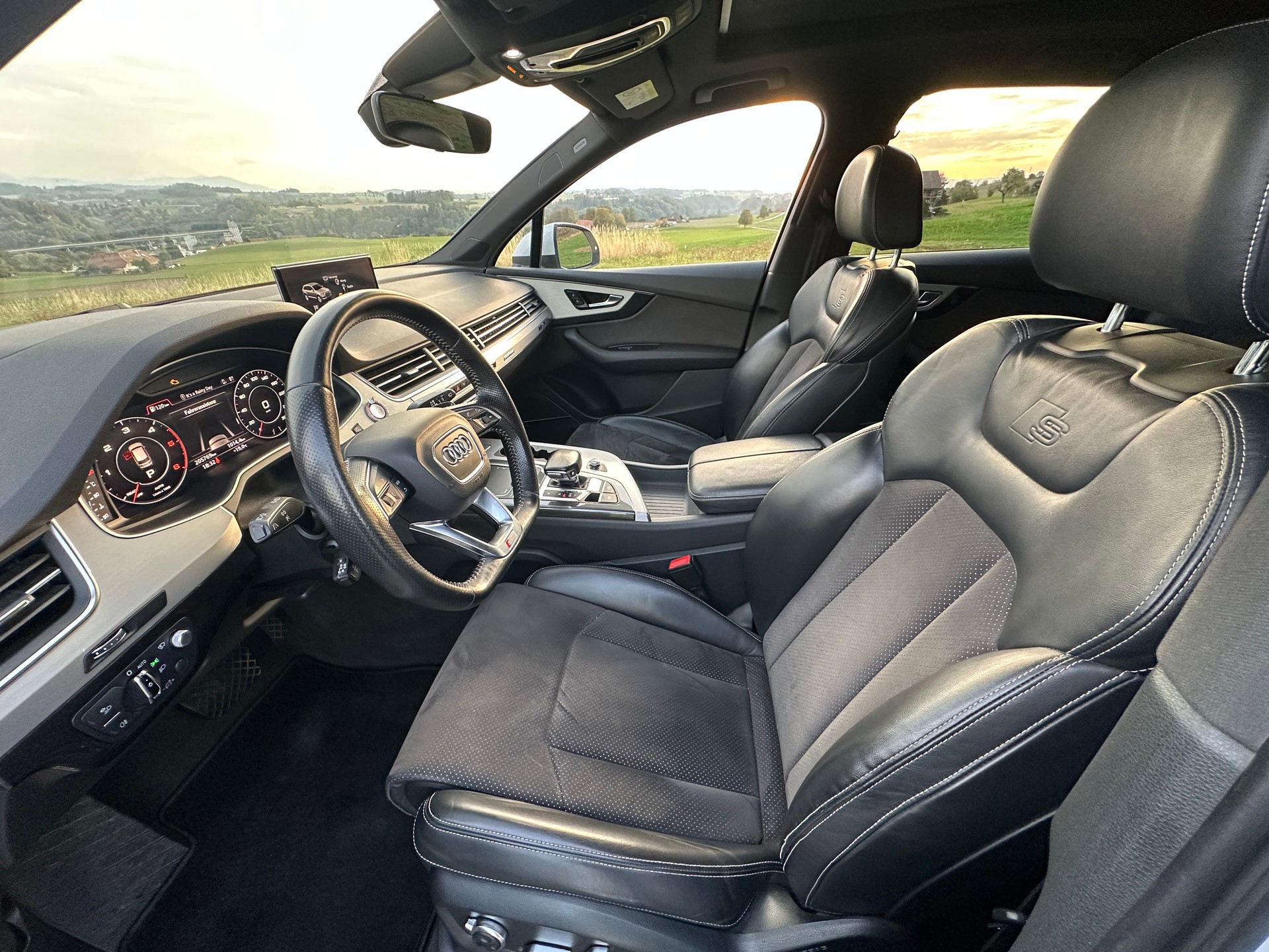 AUDI 3.0 V6 TDI 272 quattro T-Tronic S-Line-image-12