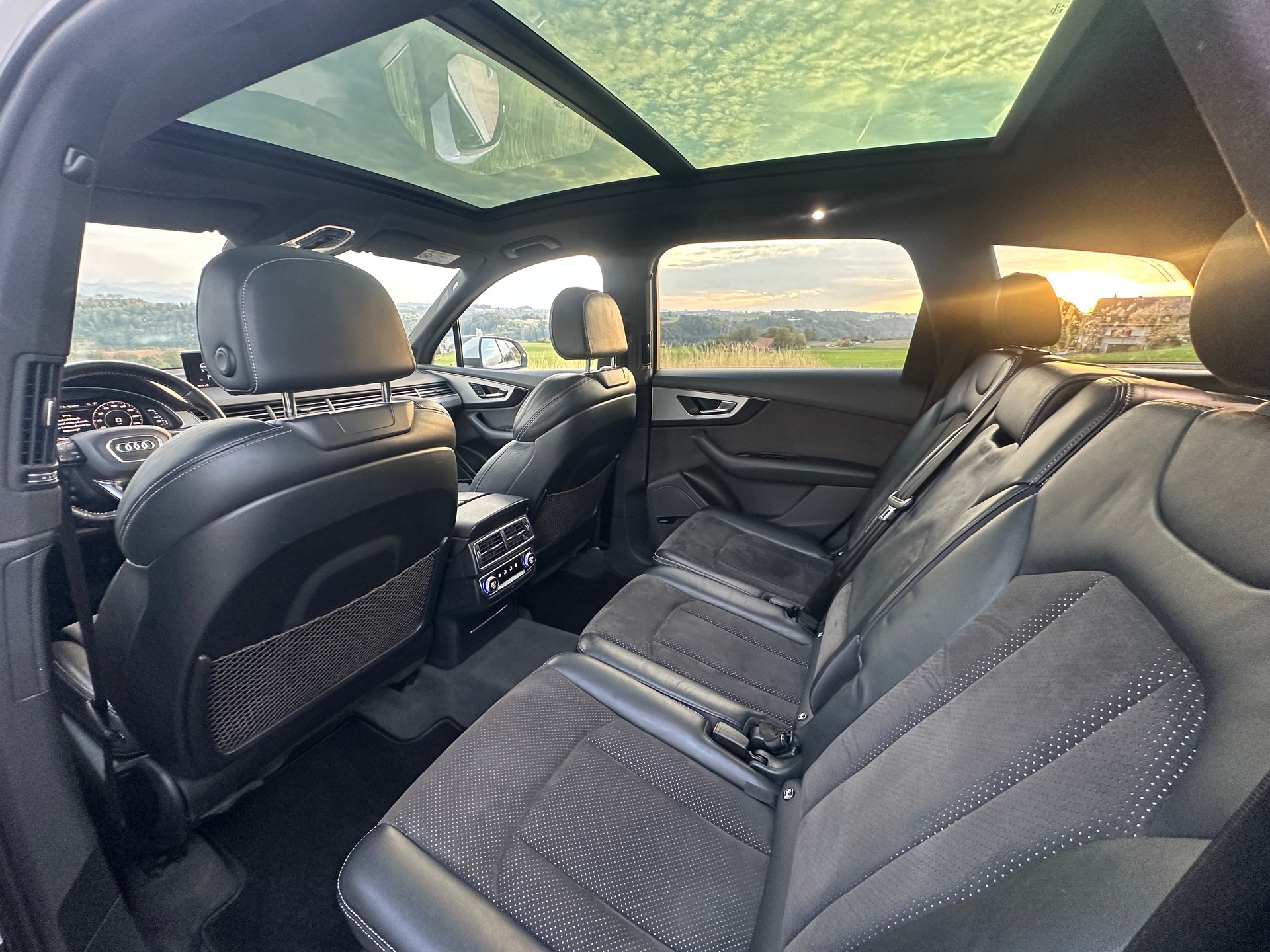 AUDI 3.0 V6 TDI 272 quattro T-Tronic S-Line-image-14