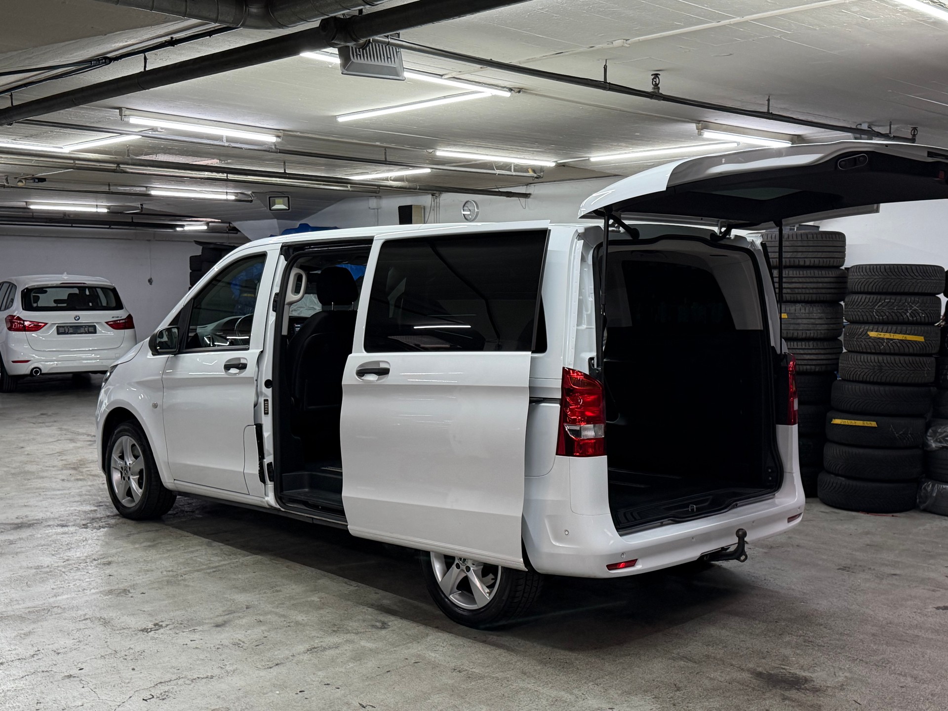 MERCEDES-BENZ Vito 119 CDI Kompakt Tourer 4Matic 9G-Tronic-image-10