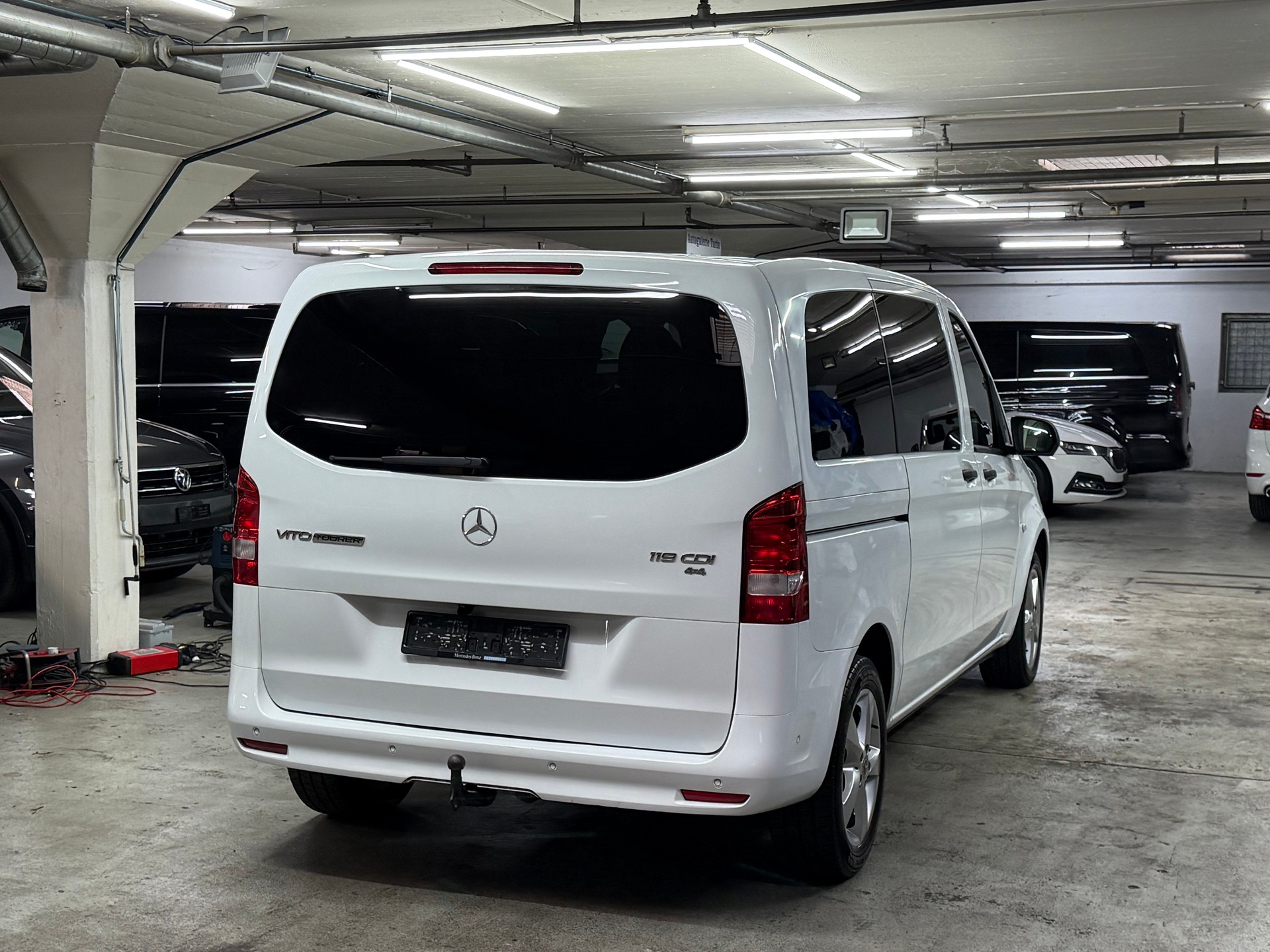 MERCEDES-BENZ Vito 119 CDI Kompakt Tourer 4Matic 9G-Tronic-image-5