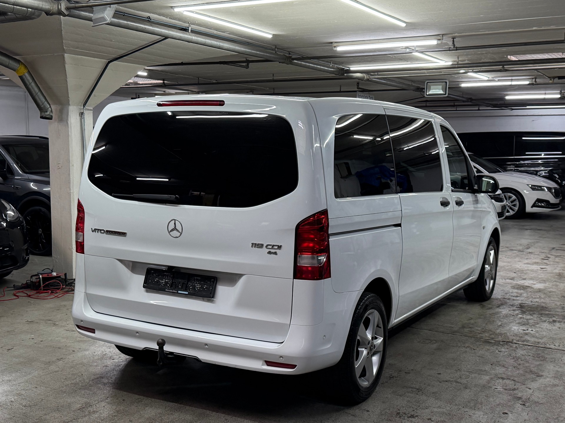 MERCEDES-BENZ Vito 119 CDI Kompakt Tourer 4Matic 9G-Tronic-image-15