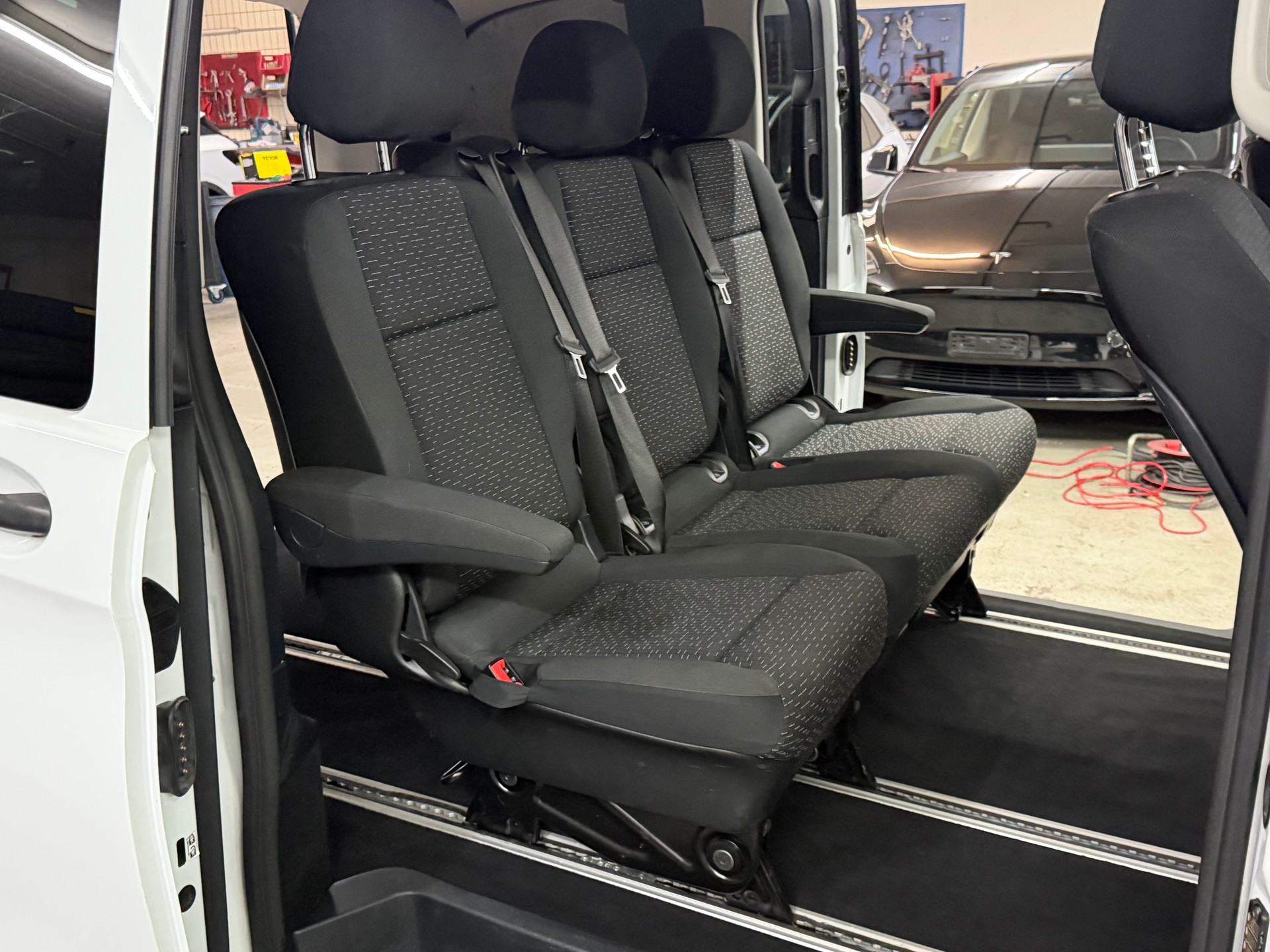 MERCEDES-BENZ Vito 119 CDI Kompakt Tourer 4Matic 9G-Tronic-image-12