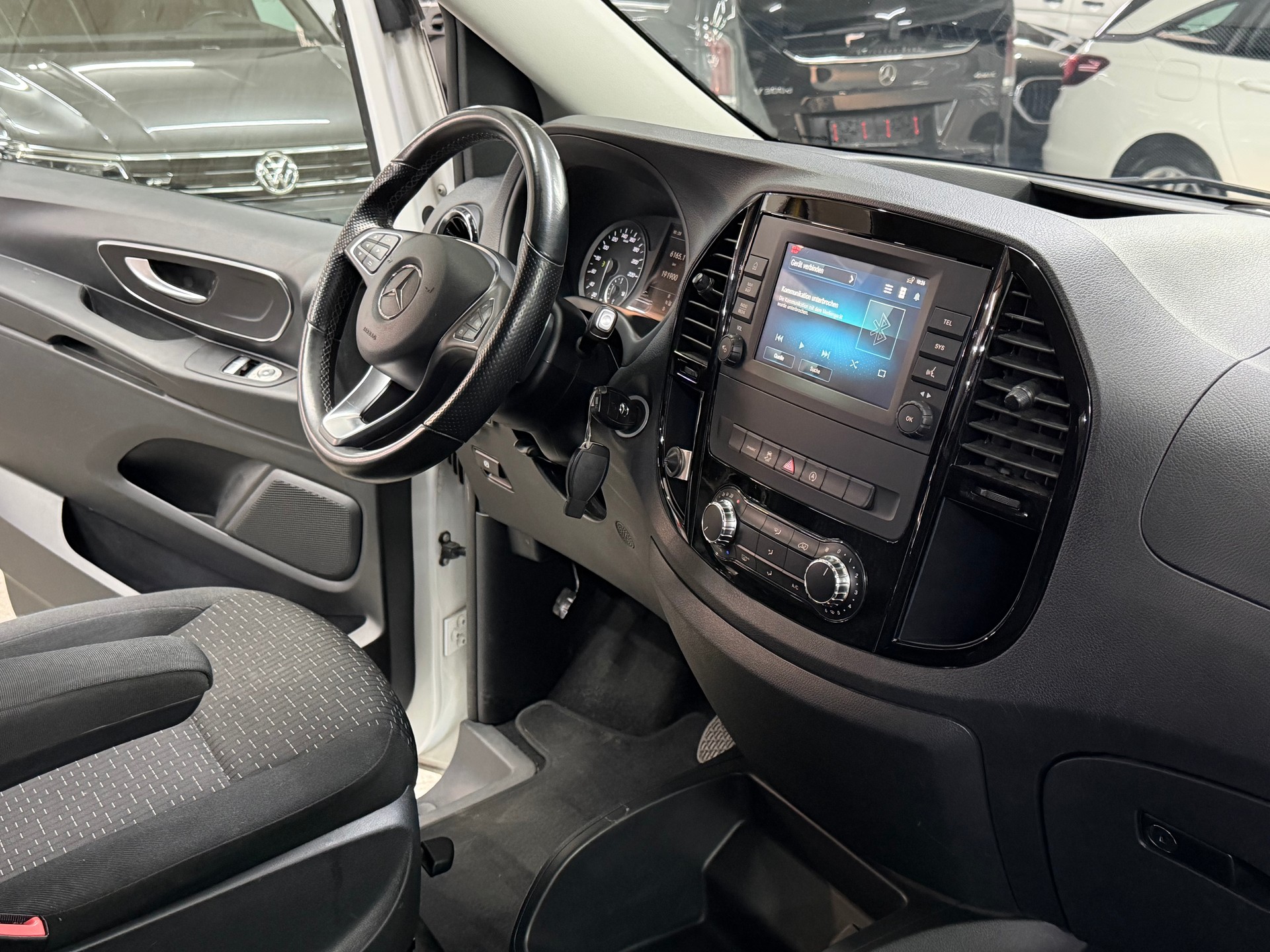 MERCEDES-BENZ Vito 119 CDI Kompakt Tourer 4Matic 9G-Tronic-image-13