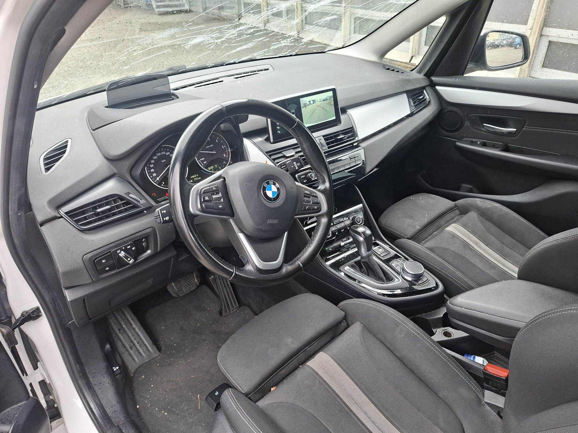 BMW 218d xDrive Gran Tourer Steptronic-image-8