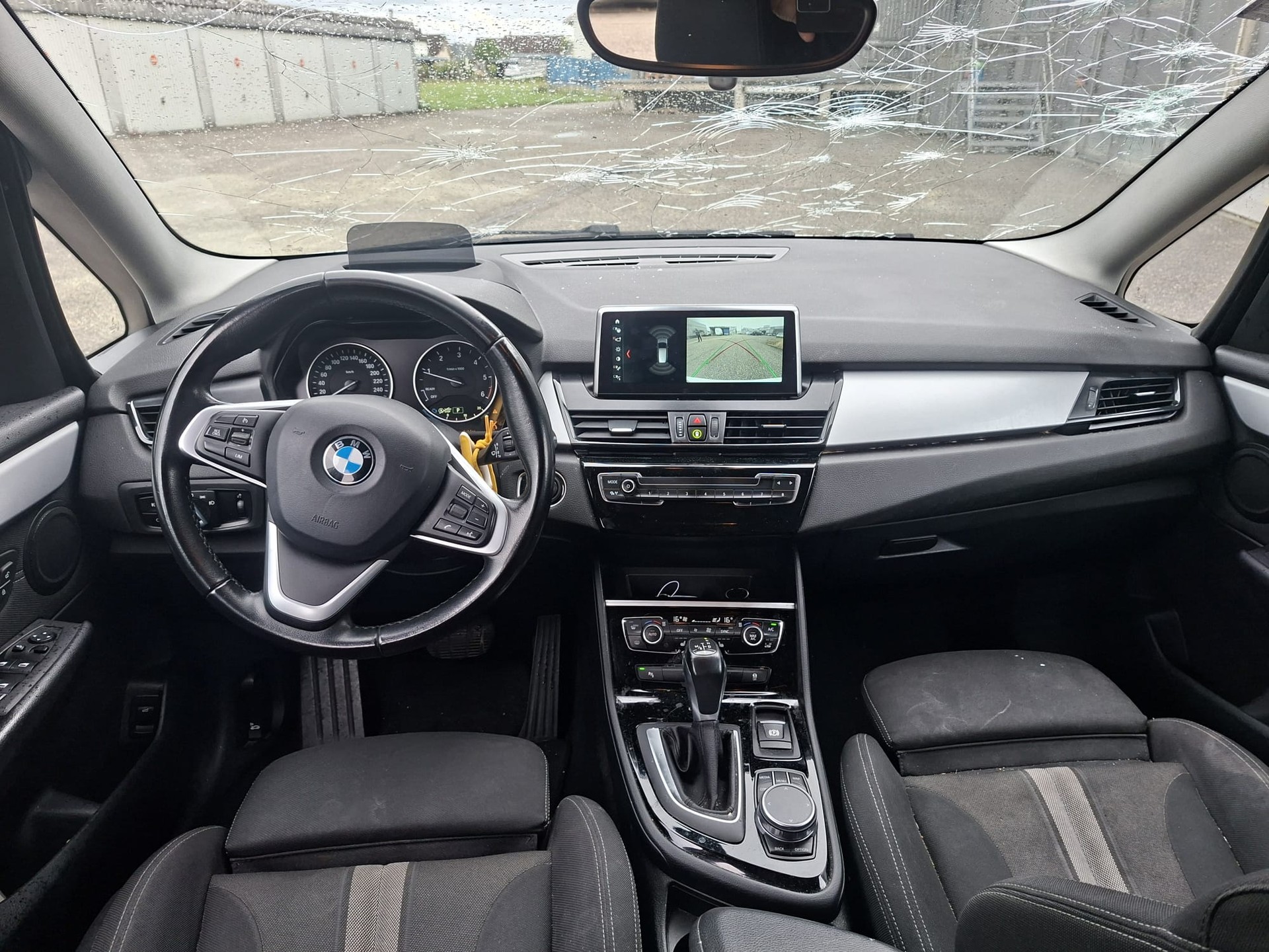 BMW 218d xDrive Gran Tourer Steptronic-image-9