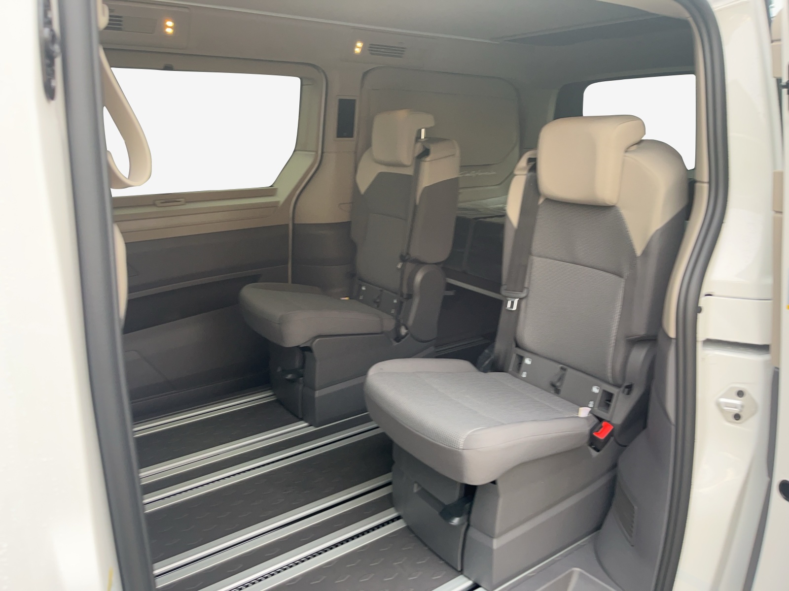 VW California eHybrid Beach Tour 4Motion-image-11