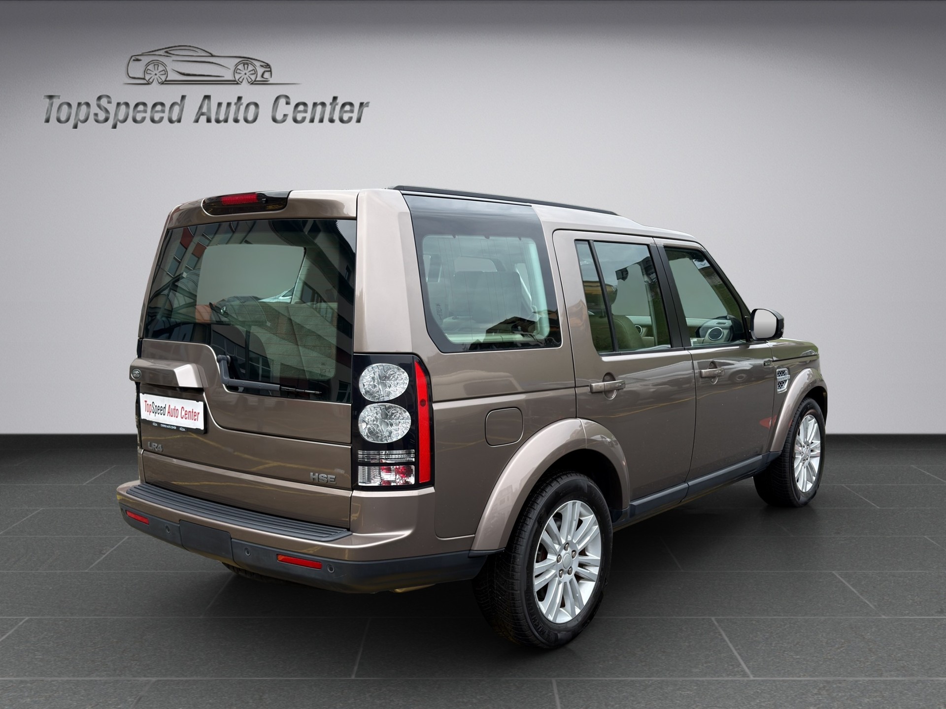 LAND ROVER Discovery 3.0 V6 SC HSE-image-5