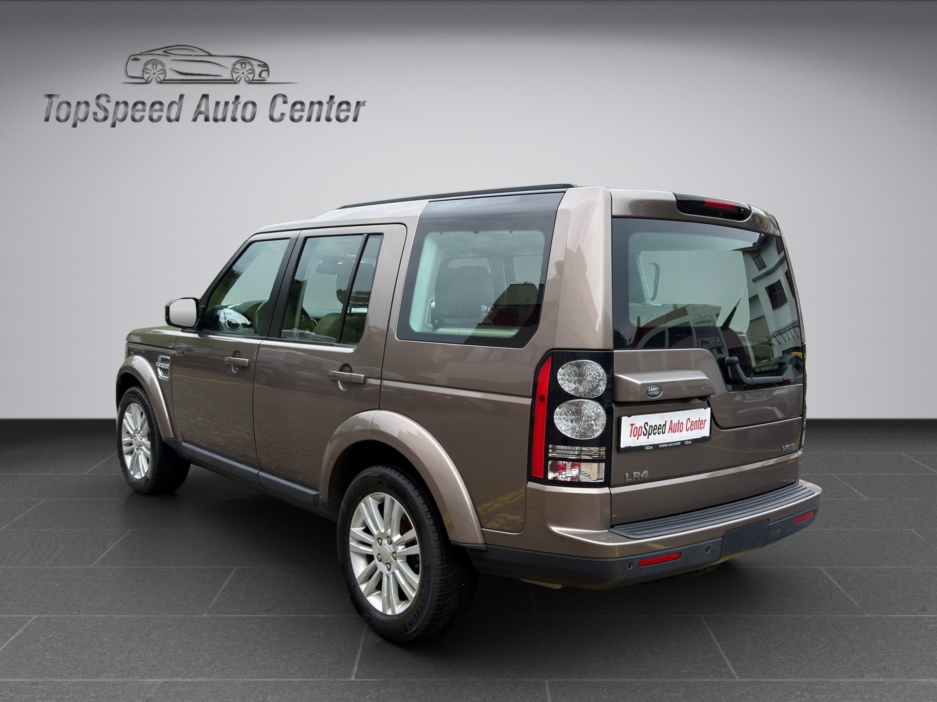 LAND ROVER Discovery 3.0 V6 SC HSE-image-3