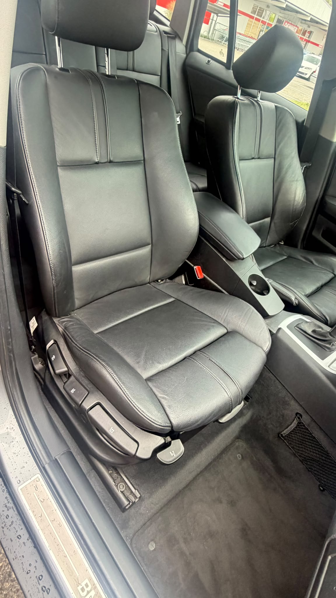 BMW X3 xDrive 30i (3.0si)-image-9