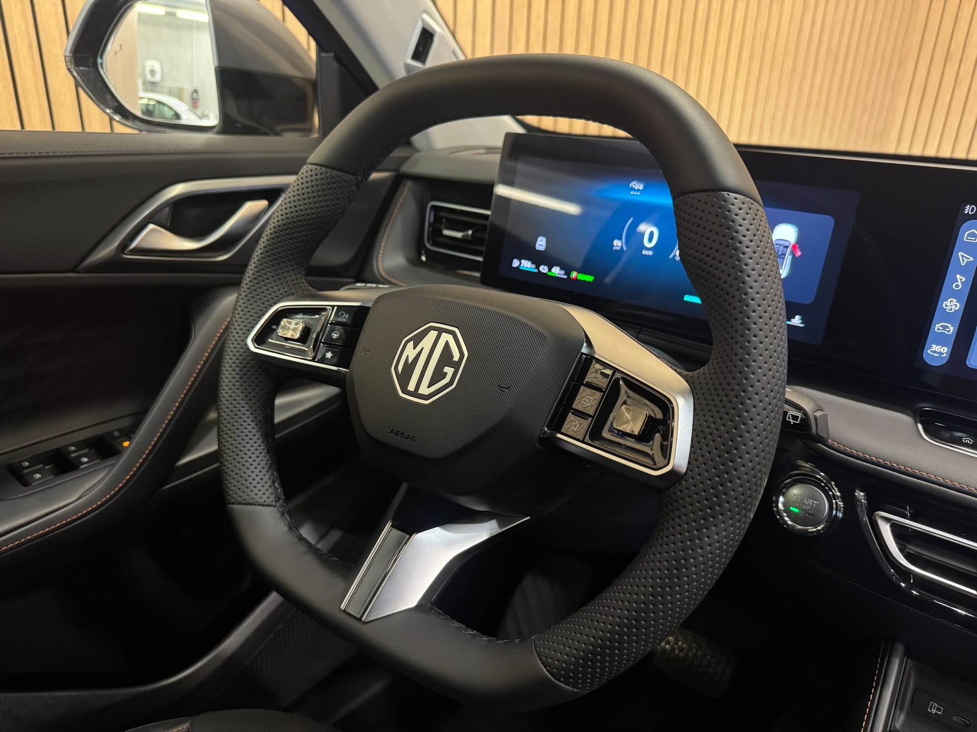 MG HS 1.5 T PHEV Luxury * HAGELSCHADEN*-image-8
