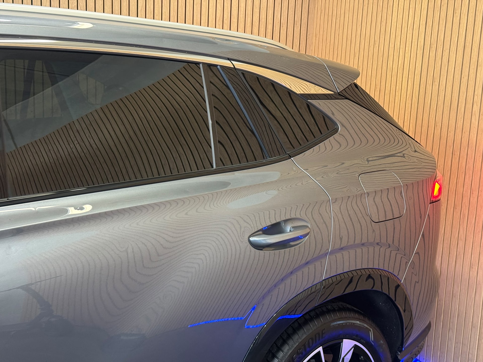 MG HS 1.5 T PHEV Luxury * HAGELSCHADEN*-image-3
