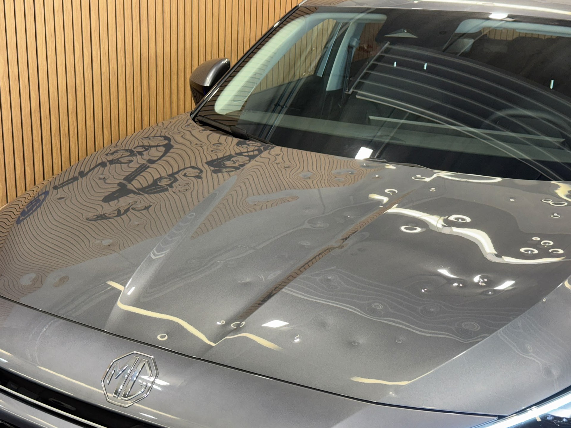MG HS 1.5 T PHEV Luxury * HAGELSCHADEN*-image-2