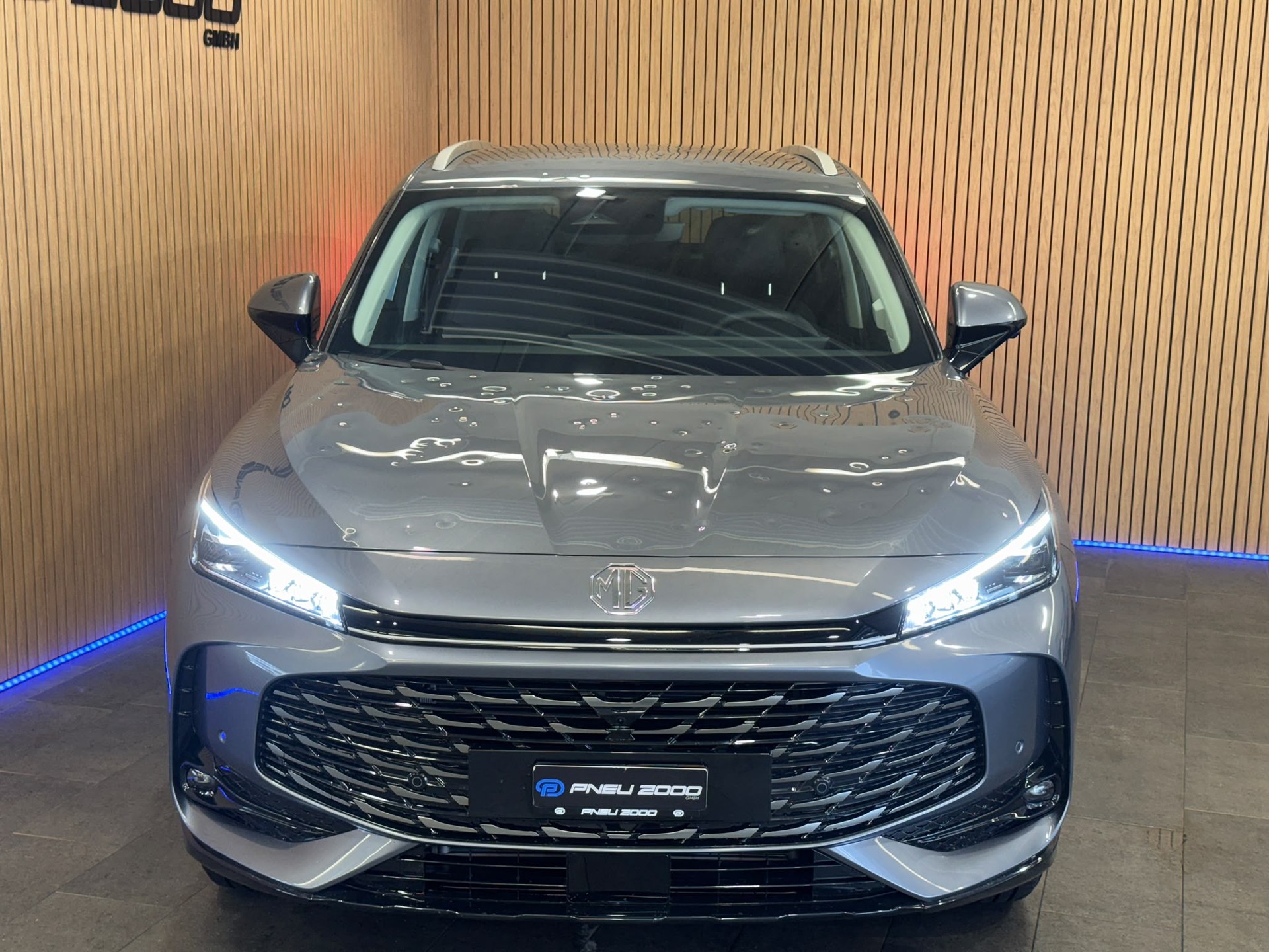 MG HS 1.5 T PHEV Luxury * HAGELSCHADEN*-image-1