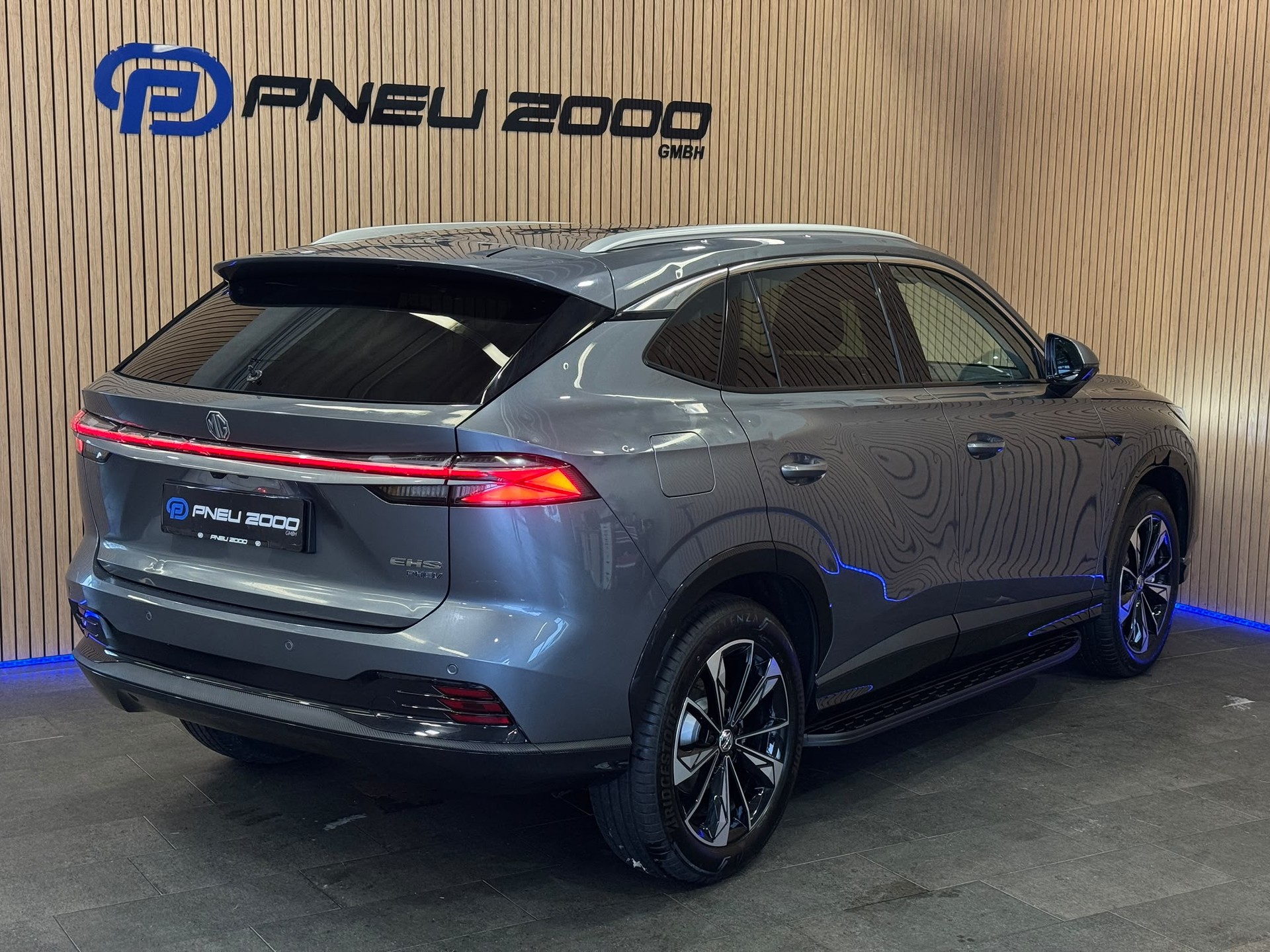 MG HS 1.5 T PHEV Luxury * HAGELSCHADEN*-image-4