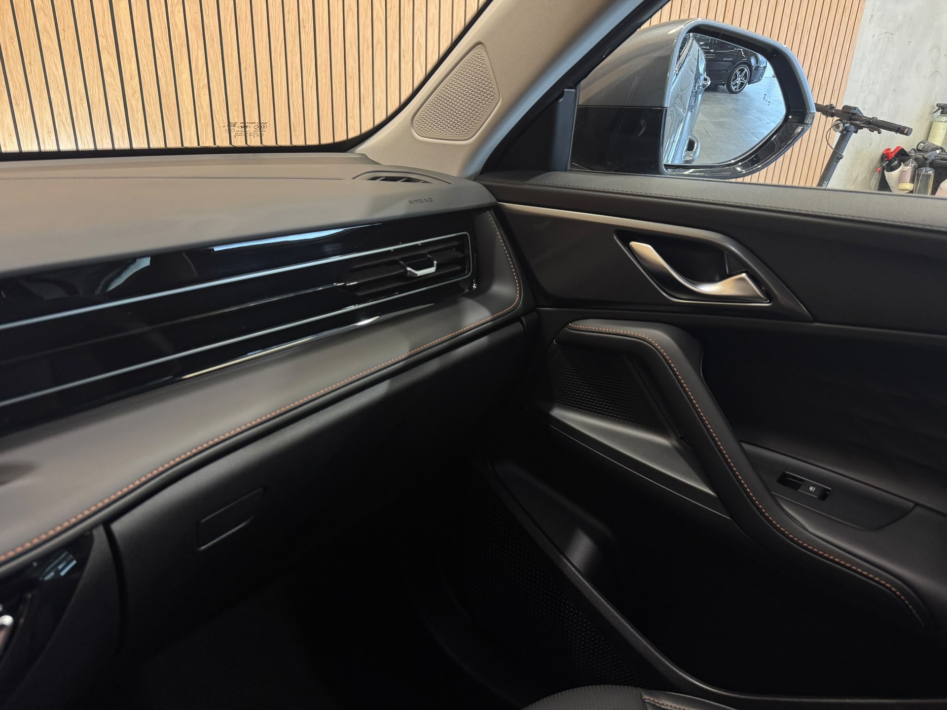 MG HS 1.5 T PHEV Luxury * HAGELSCHADEN*-image-18