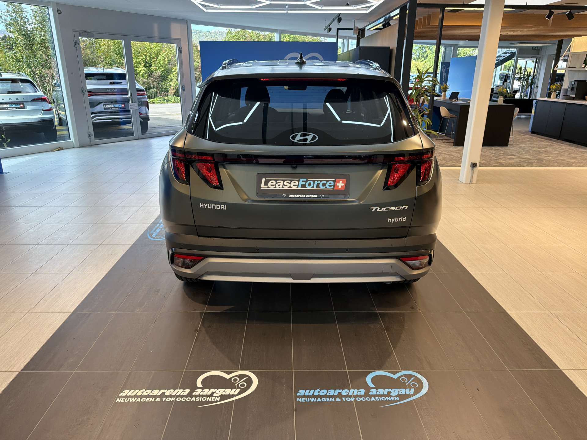 HYUNDAI Tucson 1.6 TGDI HEV Black Line Automat-image-12