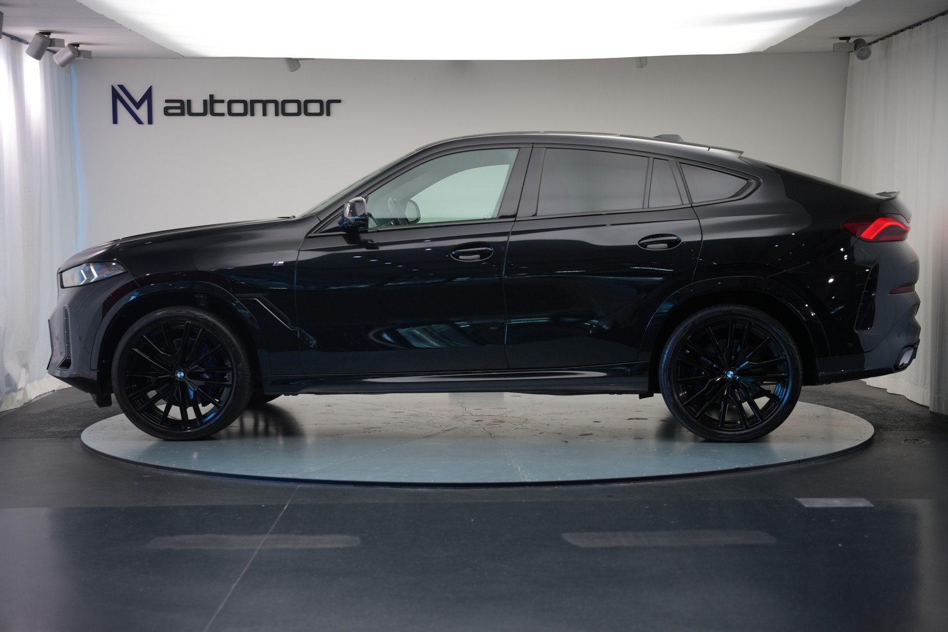 BMW X6 xDrive 48V 30d M Sport Pro Steptronic *CH-Fahrzeug* *Panorama* *Head-Up*-image-7