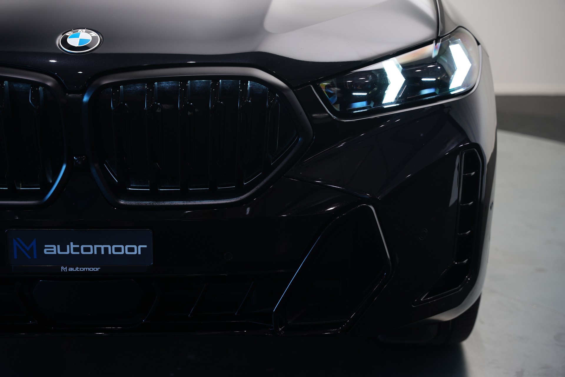 BMW X6 xDrive 48V 30d M Sport Pro Steptronic *CH-Fahrzeug* *Panorama* *Head-Up*-image-54