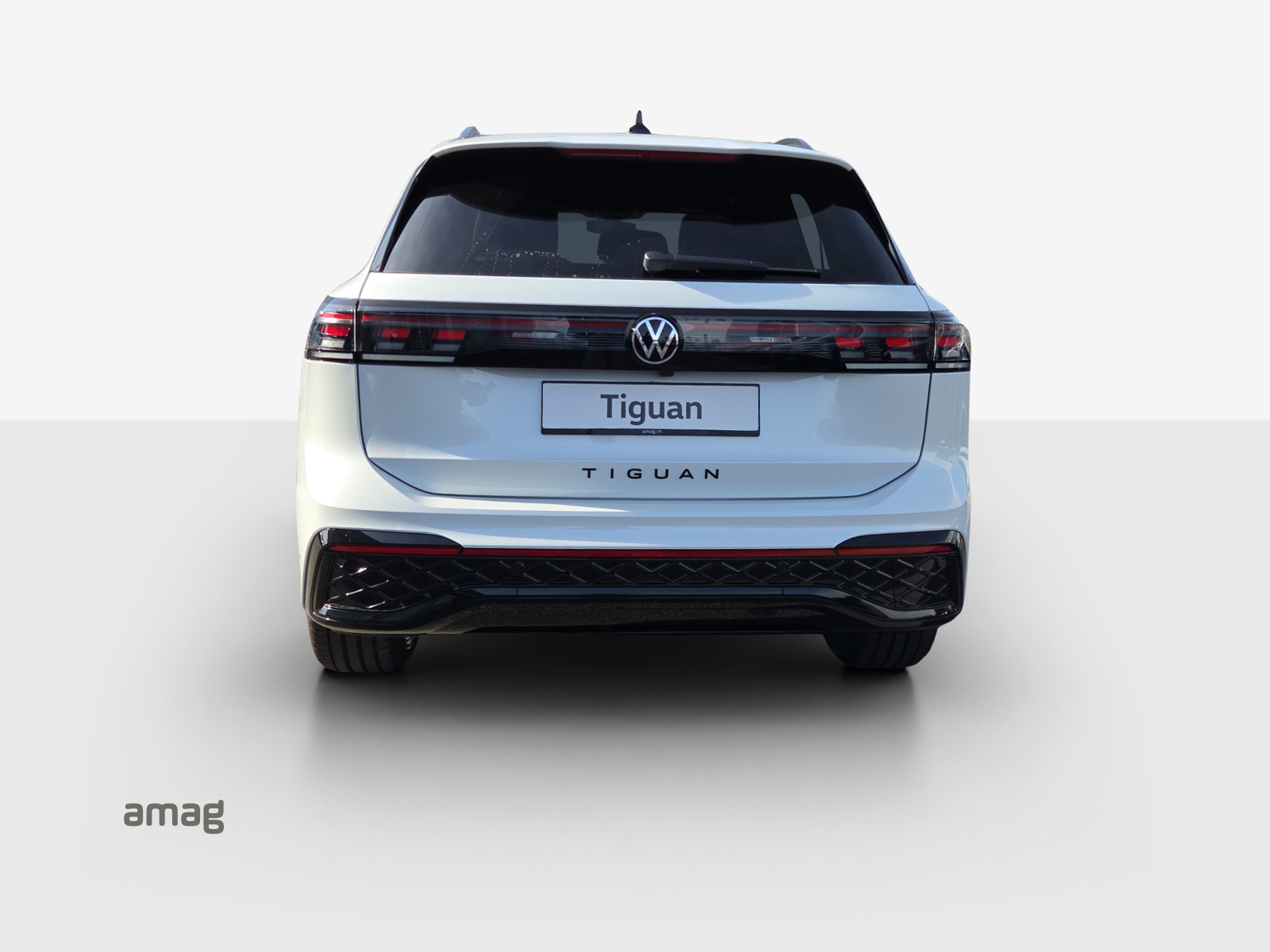 VW Tiguan 2.0 TDI SCR R-Line 4Motion DSG-image-3