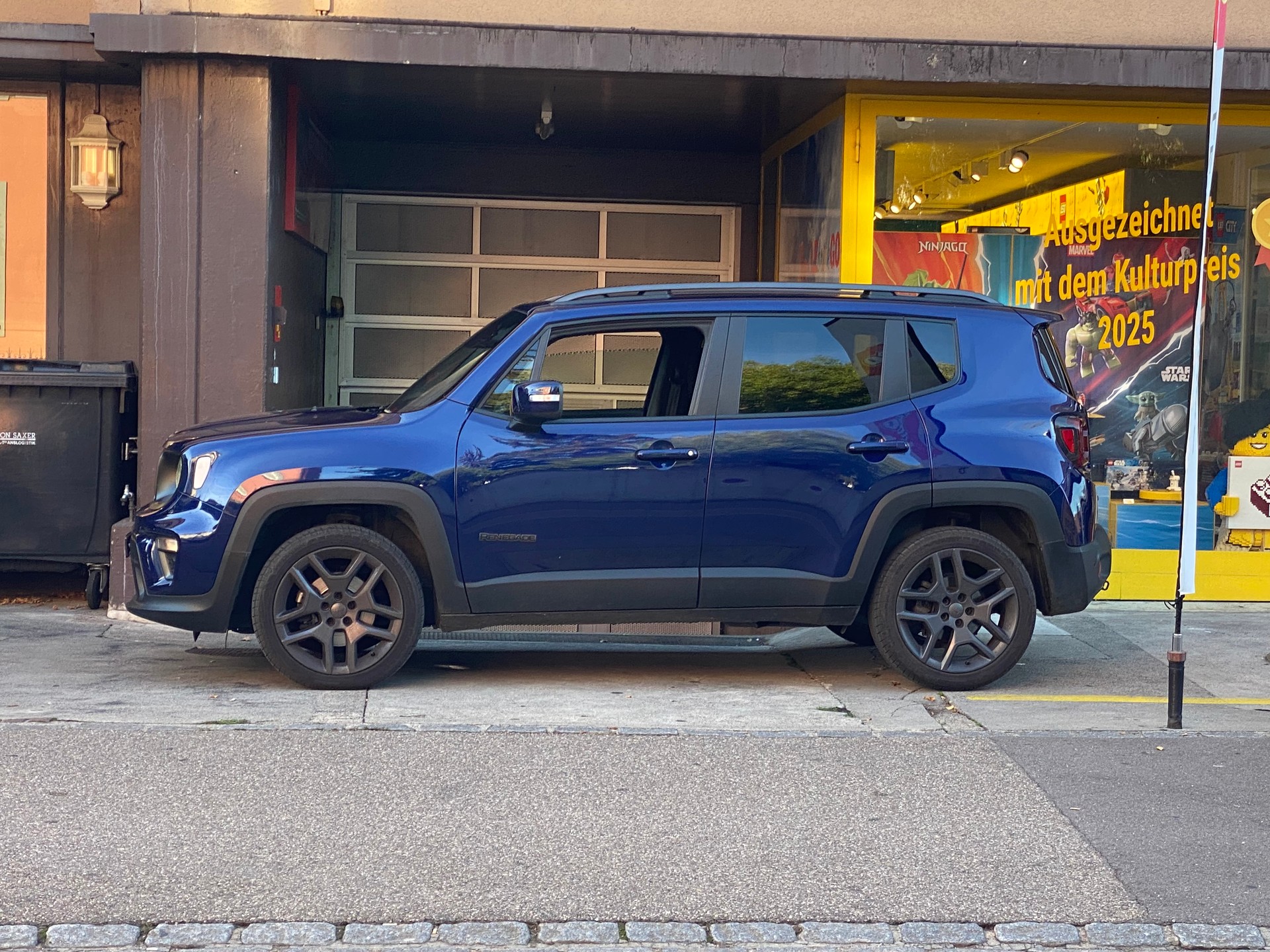 JEEP Renegade 1.3 Turbo S AWD, frisch ab Service & MFK-image-8
