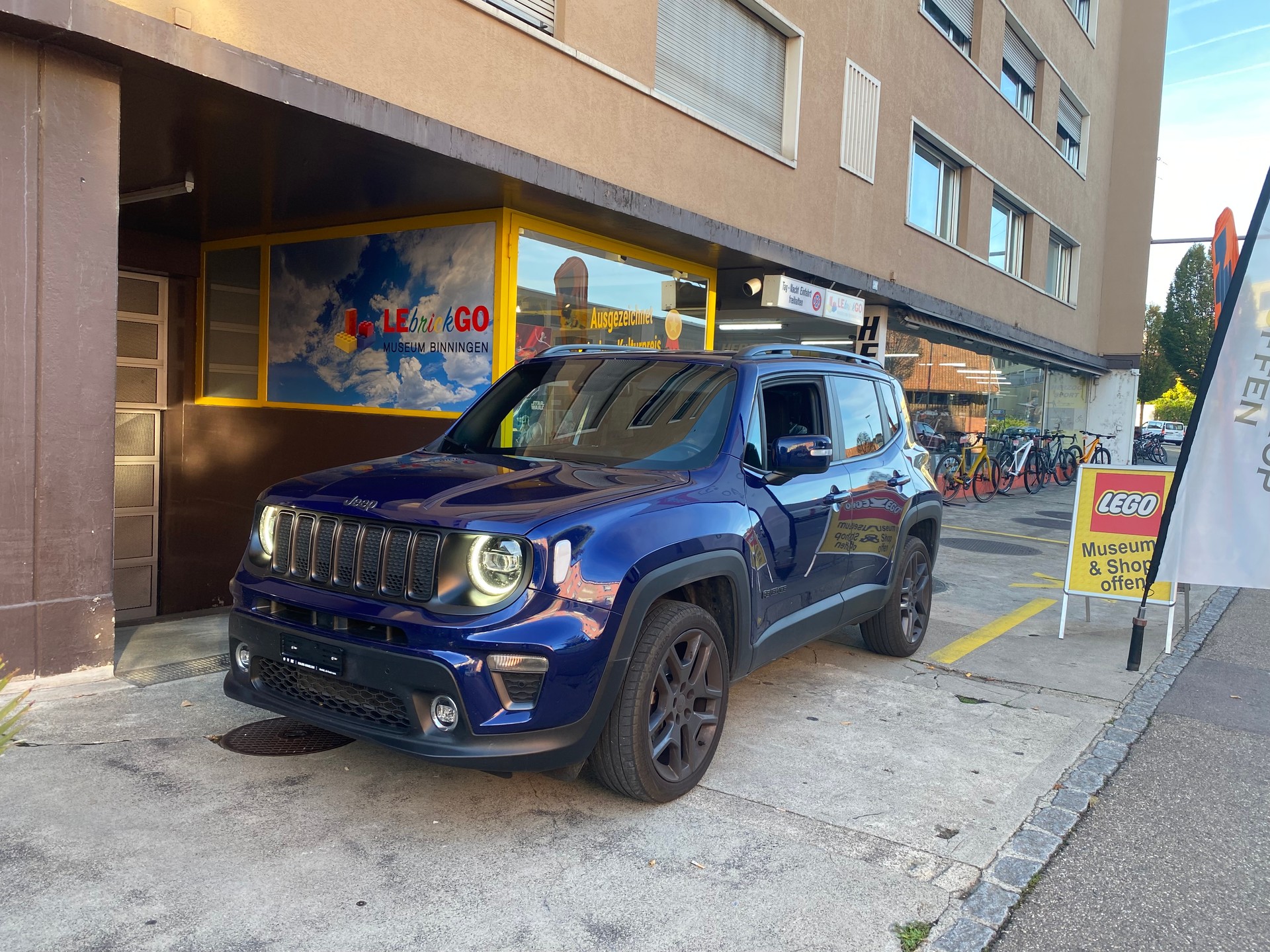 JEEP Renegade 1.3 Turbo S AWD, frisch ab Service & MFK-image-1