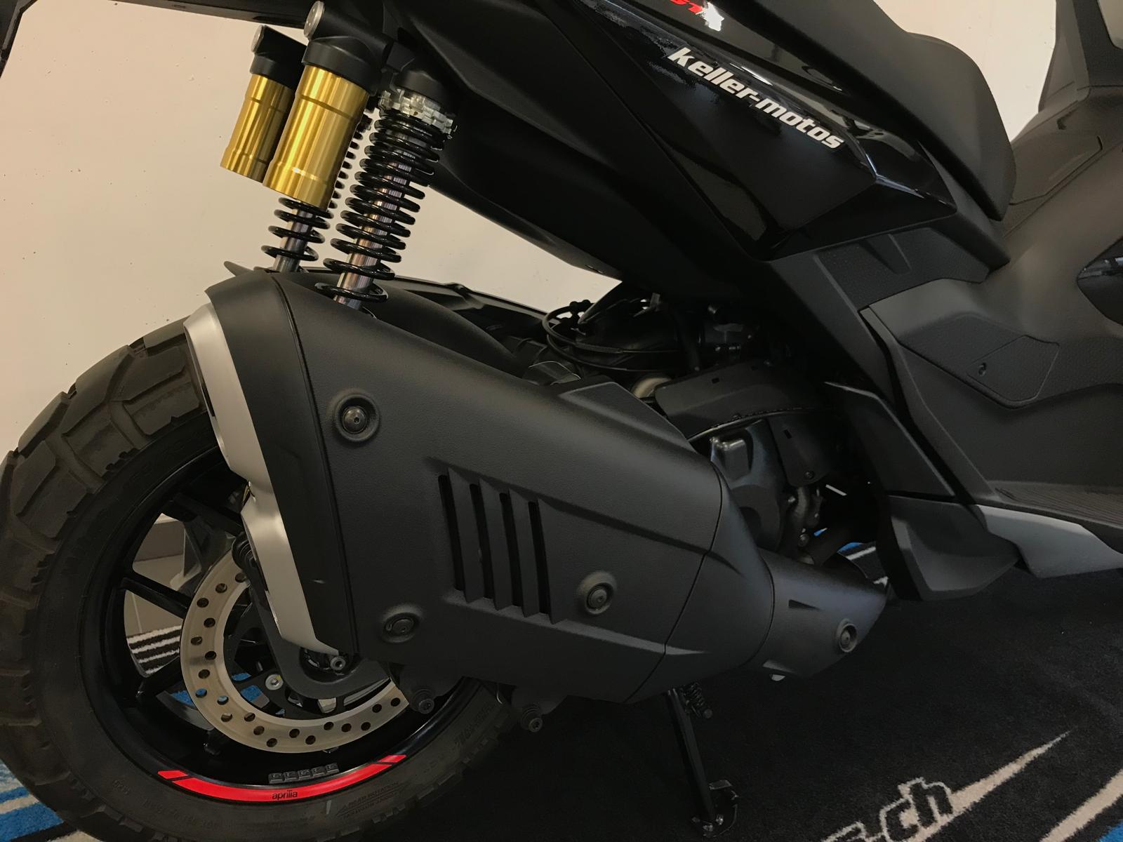 APRILIA SR 400 GT-image-6