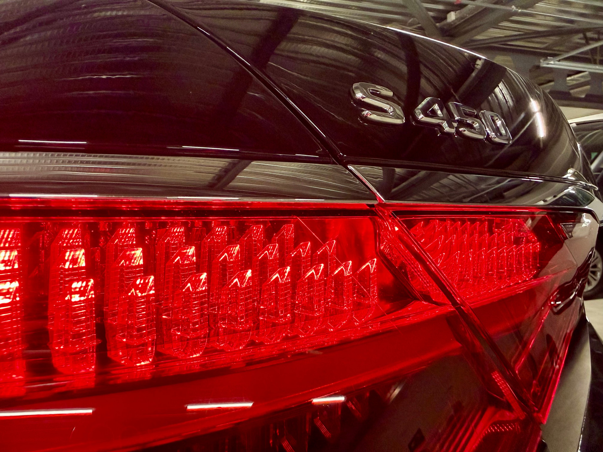 MERCEDES-BENZ S 450 V6 AMG Line 4matic lang / CH Fahrzeug / Werksgarantie 60m / Gratis service 100'000km-image-16