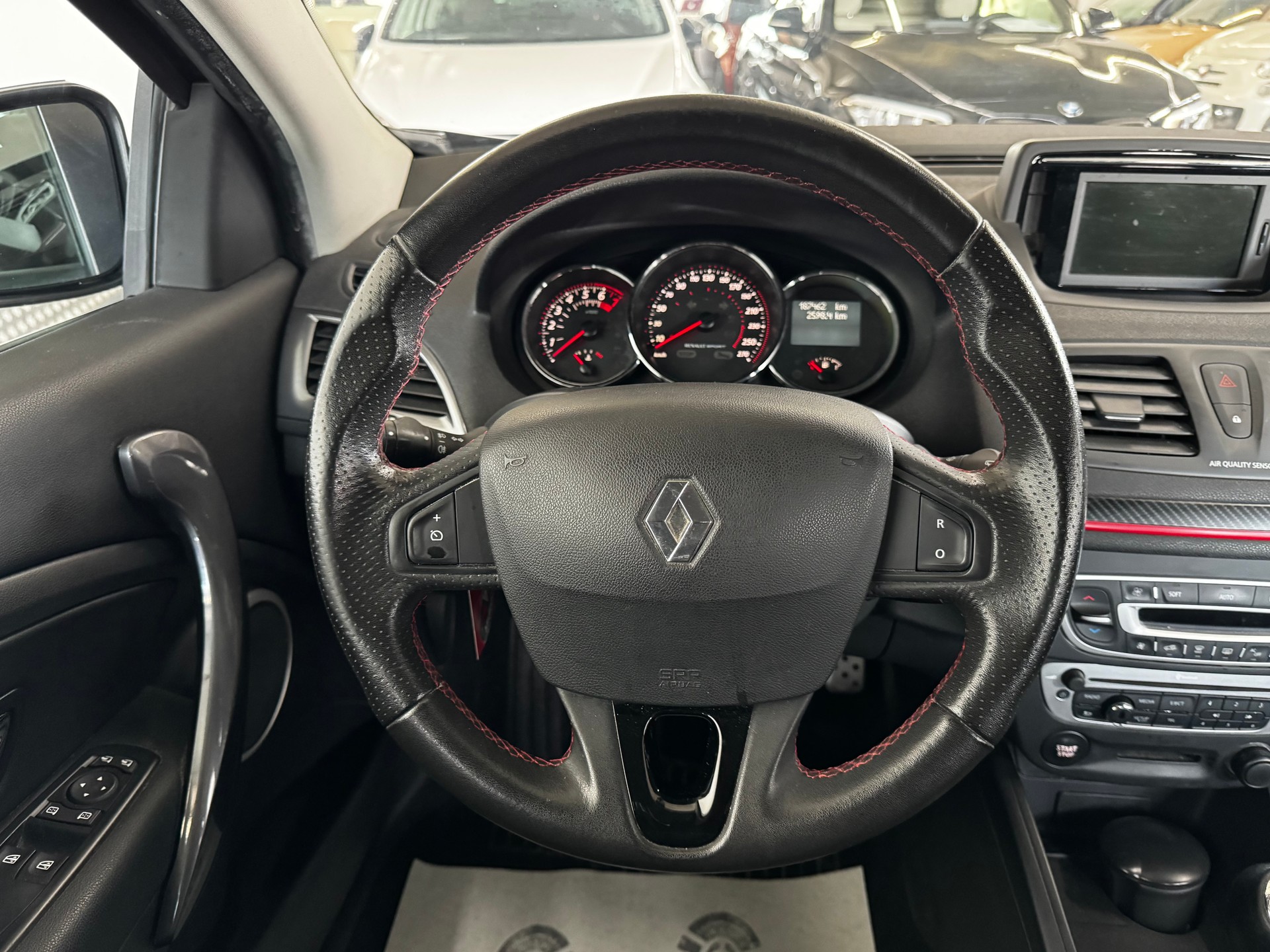 RENAULT Mégane 1.4 16V Turbo Expression-image-14