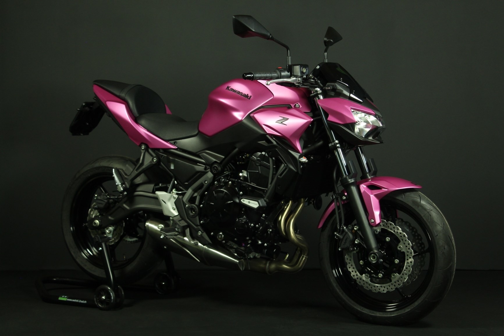 KAWASAKI Z 650 (50/35 KW) *Pretty Pink* Level 1-image-1
